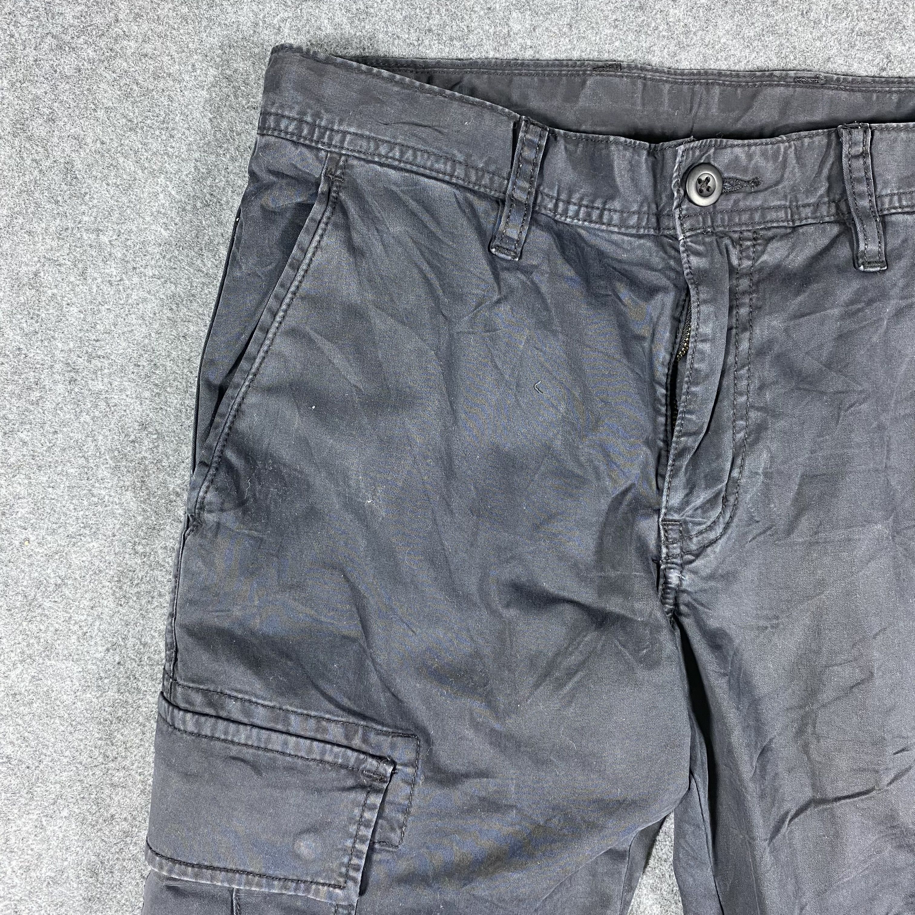 Japanese Brand Japanese Brand Uniqlo Multipocket Tactical Cargo Pants Size US 28 / EU 44 - 2 Thumbnail