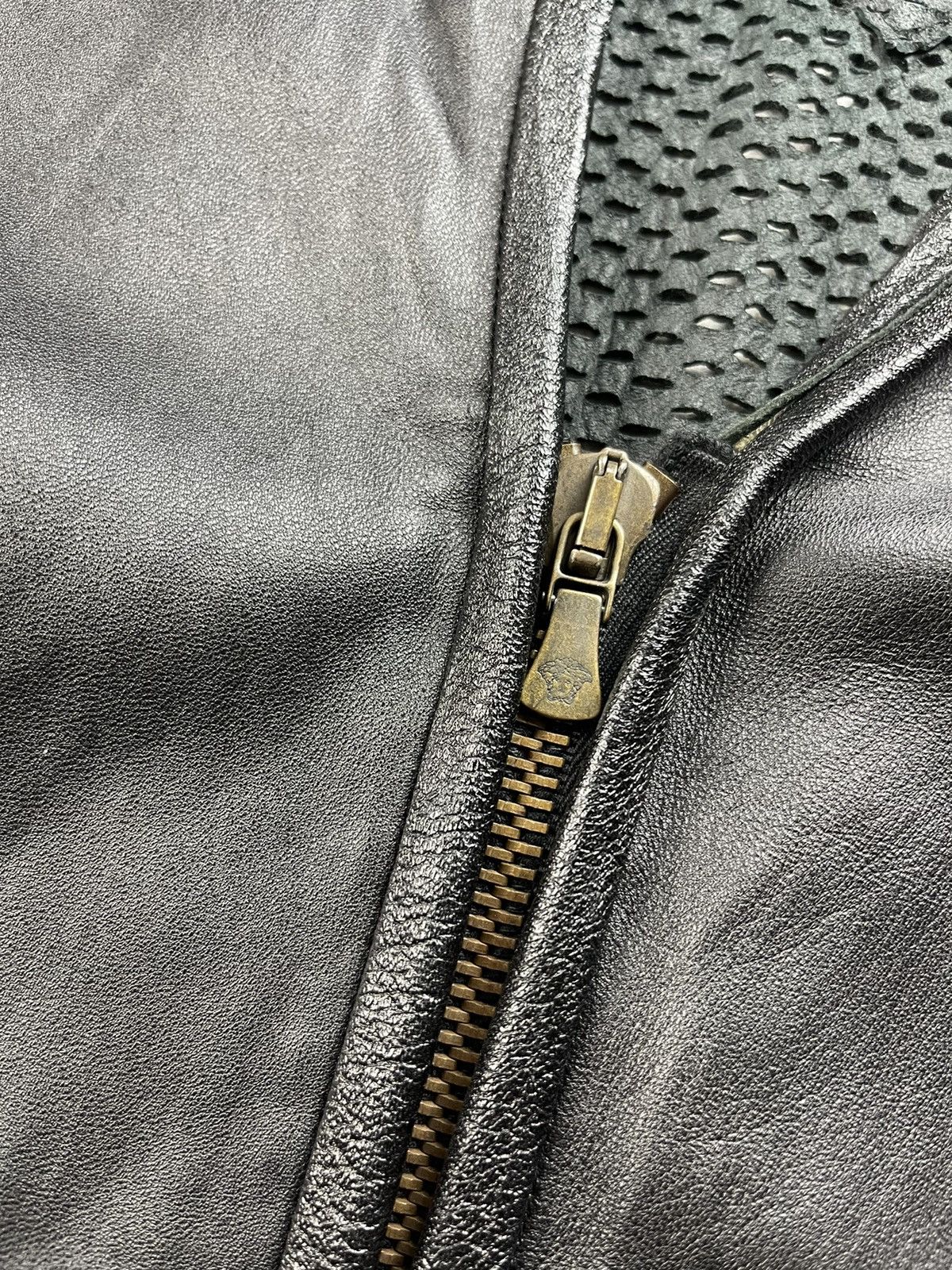Versace Jeans Couture × Vintage Versace Leather Avant garde Black Slim Leather Jacket Size L / US 10 / IT 46 - 13 Thumbnail