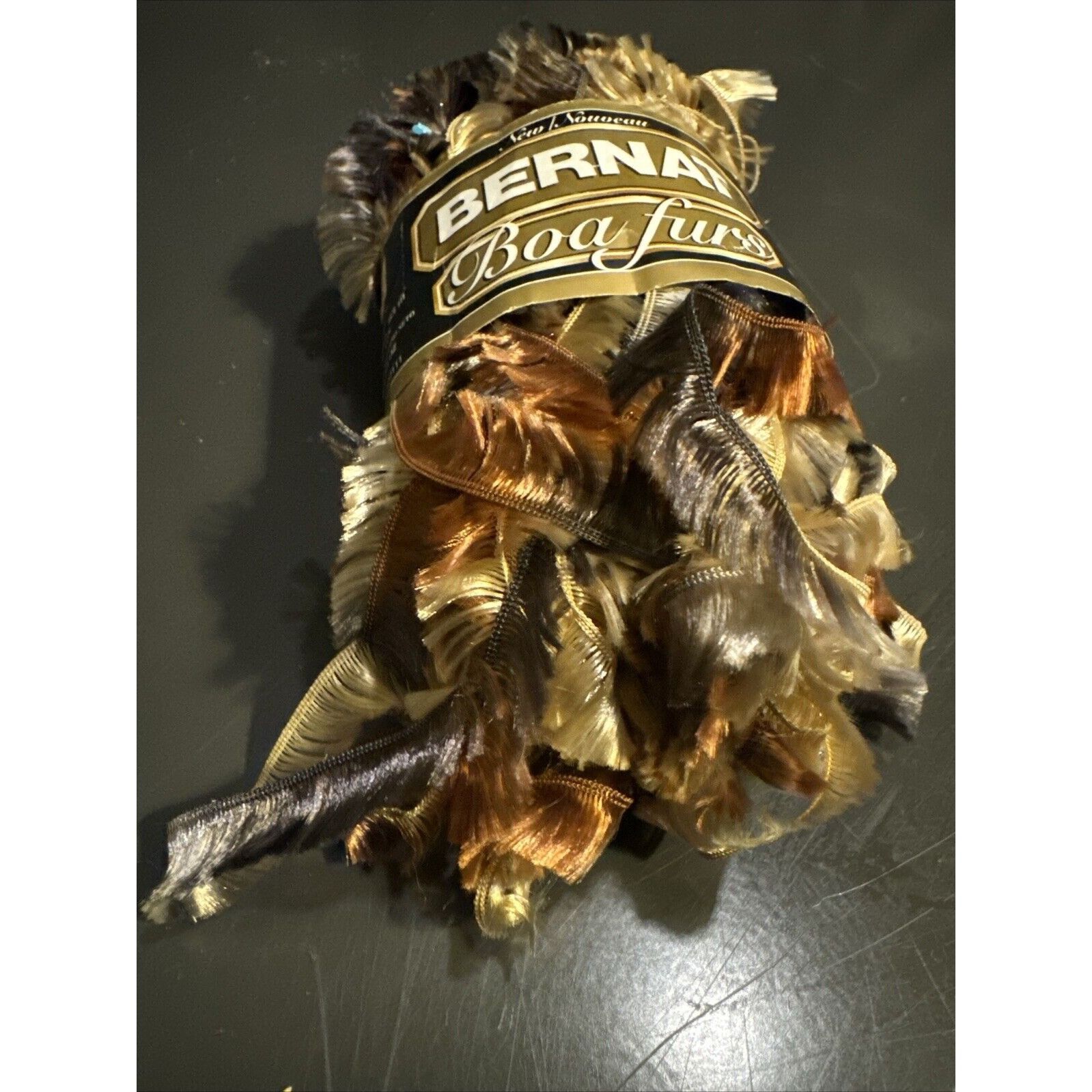 Other Bernat Boa Fur Yarn Racoon SKEIN 1.75 Oz Browns Black Eyelas Size ONE SIZE - 6 Thumbnail