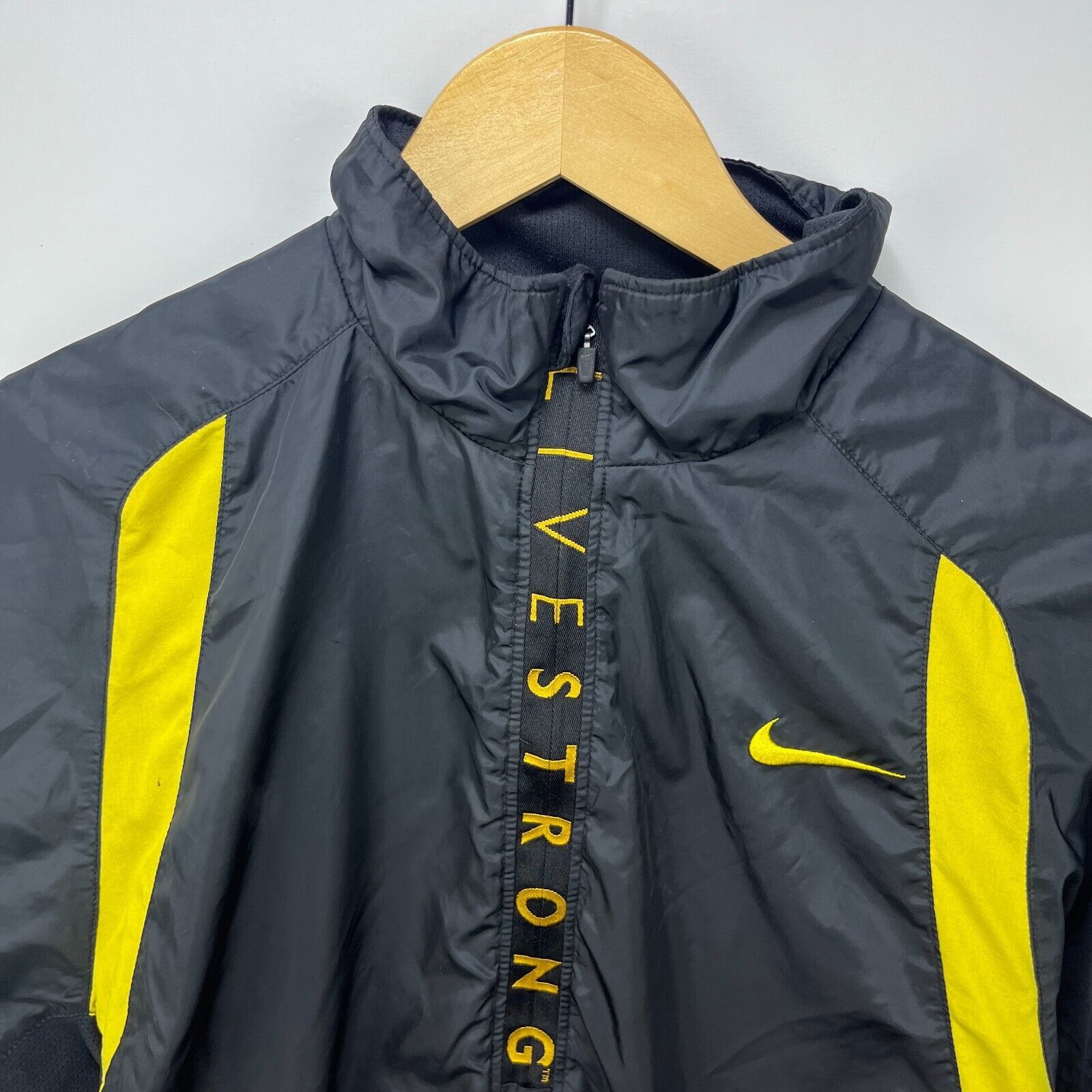 Nike × Vintage Vintage Y2K Nike Live Strong Swoosh Quarter Zip Jacket Small Size US S / EU 44-46 / 1 - 3 Thumbnail