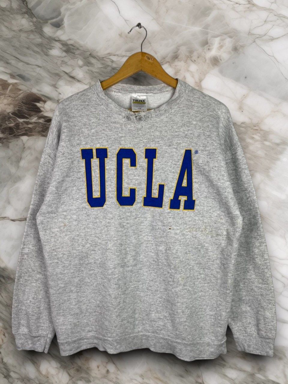 Vintage vintage ucla distressed sweatshirt nice design Size US L / EU 52-54 / 3 - 1 Thumbnail