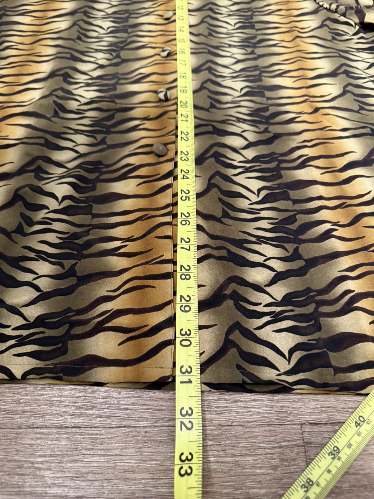 Vintage ***FINAL DROP***RARE 90s TIGER PRINT BUTTON UP SHIRT S-M Size US M / EU 48-50 / 2 - 6 Thumbnail