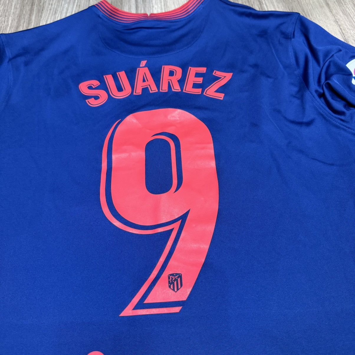 Nike Atletico Madrid 20/21 away shirt #9 Suarez (bnwt) Size US XL / EU 56 / 4 - 5 Thumbnail