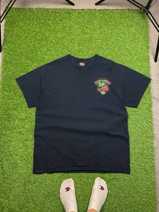 Yeezy season 5 store crest logo tee