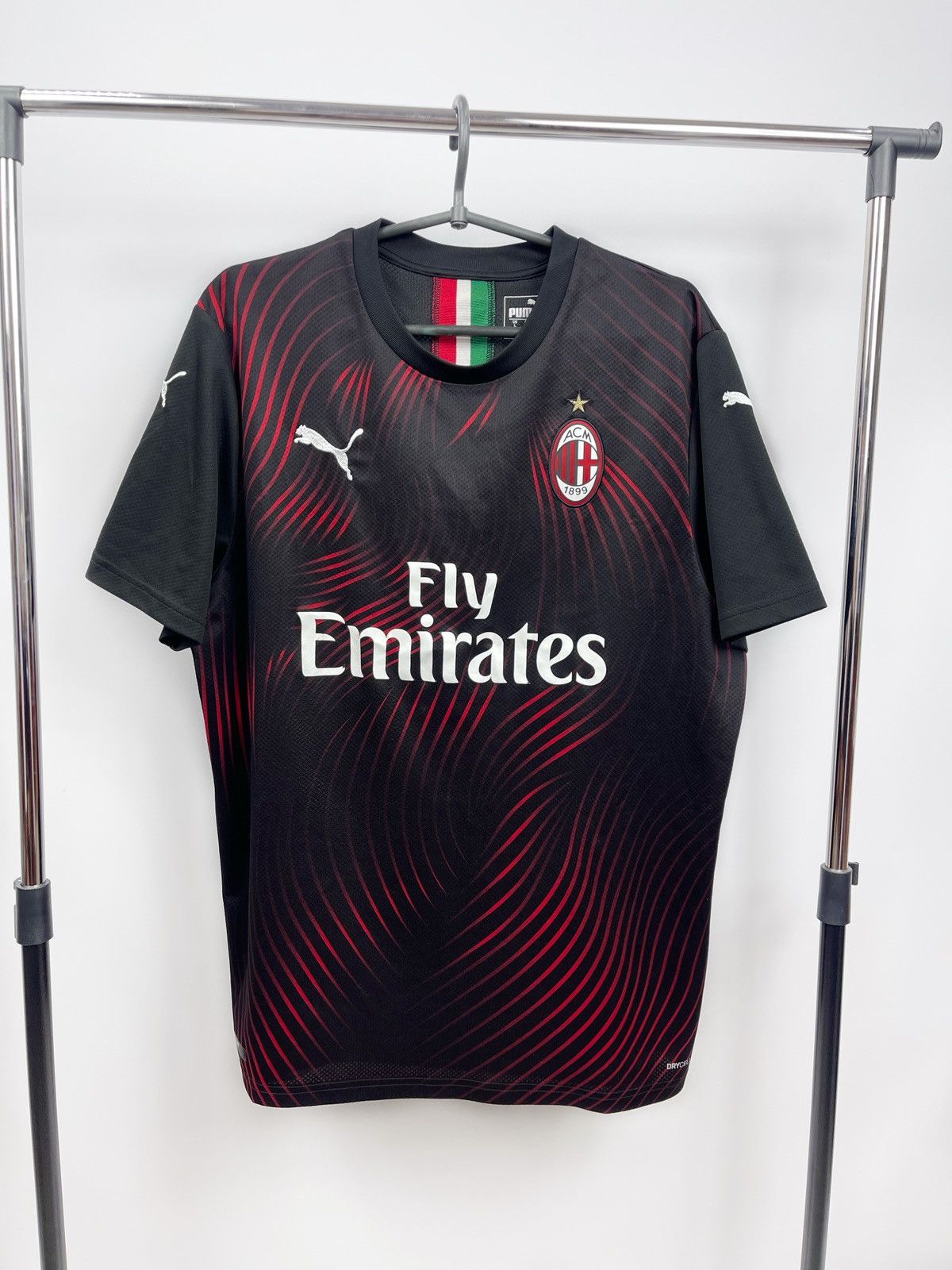 PUMA AC MILAN FOOTBALL SHIRT JERSEY 2018-2019 ITALY SIZE L - Main Image