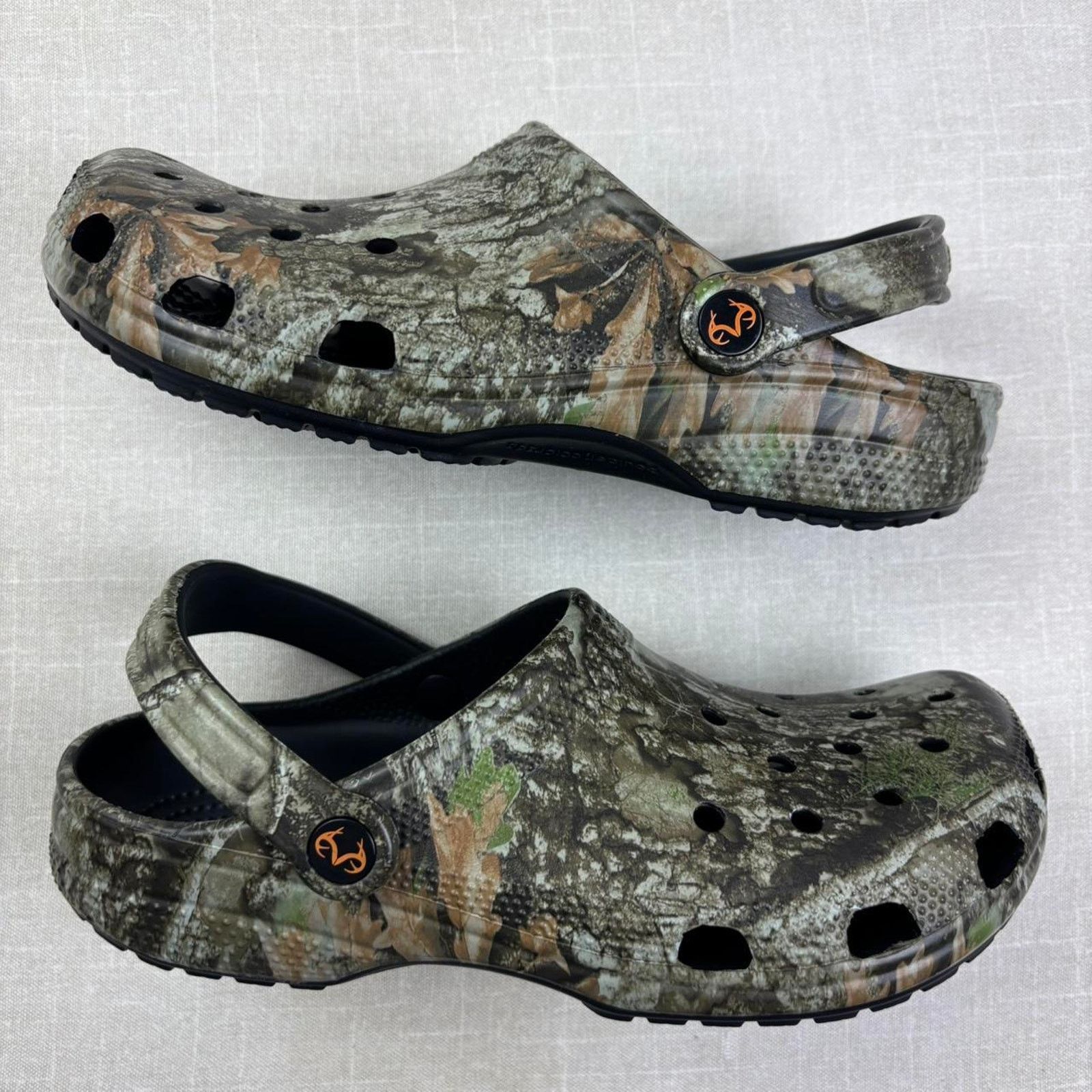 Crocs 🏕️ Realtree x Crocs Classic Clog "APX Camo" 8M Size US 8 / EU 41 - 2 Thumbnail