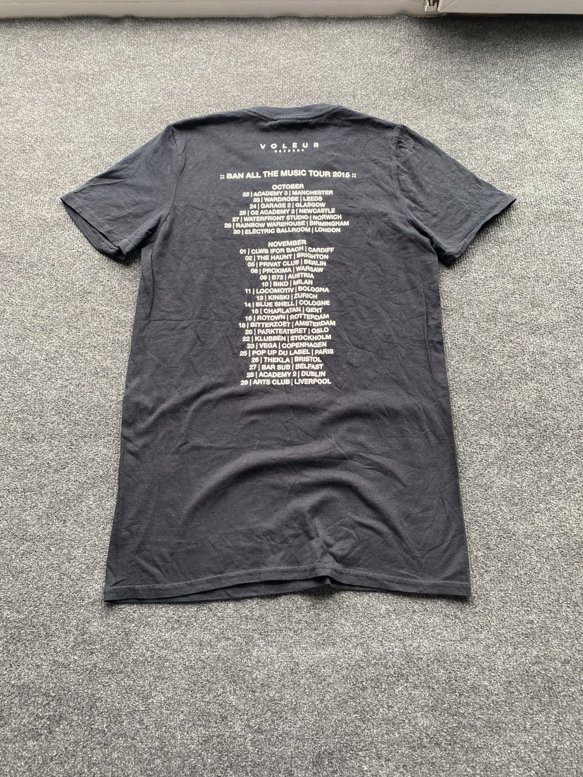 Band Tees 🔥Vntg Band Tour 2015 Nothing But Thieves Black tee s gildan Size US S / EU 44-46 / 1 - 6 Thumbnail