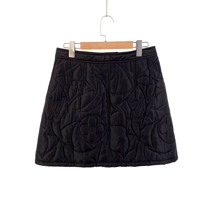 Louis Vuitton Louis Vuitton Black Nylon Skirt for Women 0089 Size 28" / US 6 / IT 42 - 1 Thumbnail