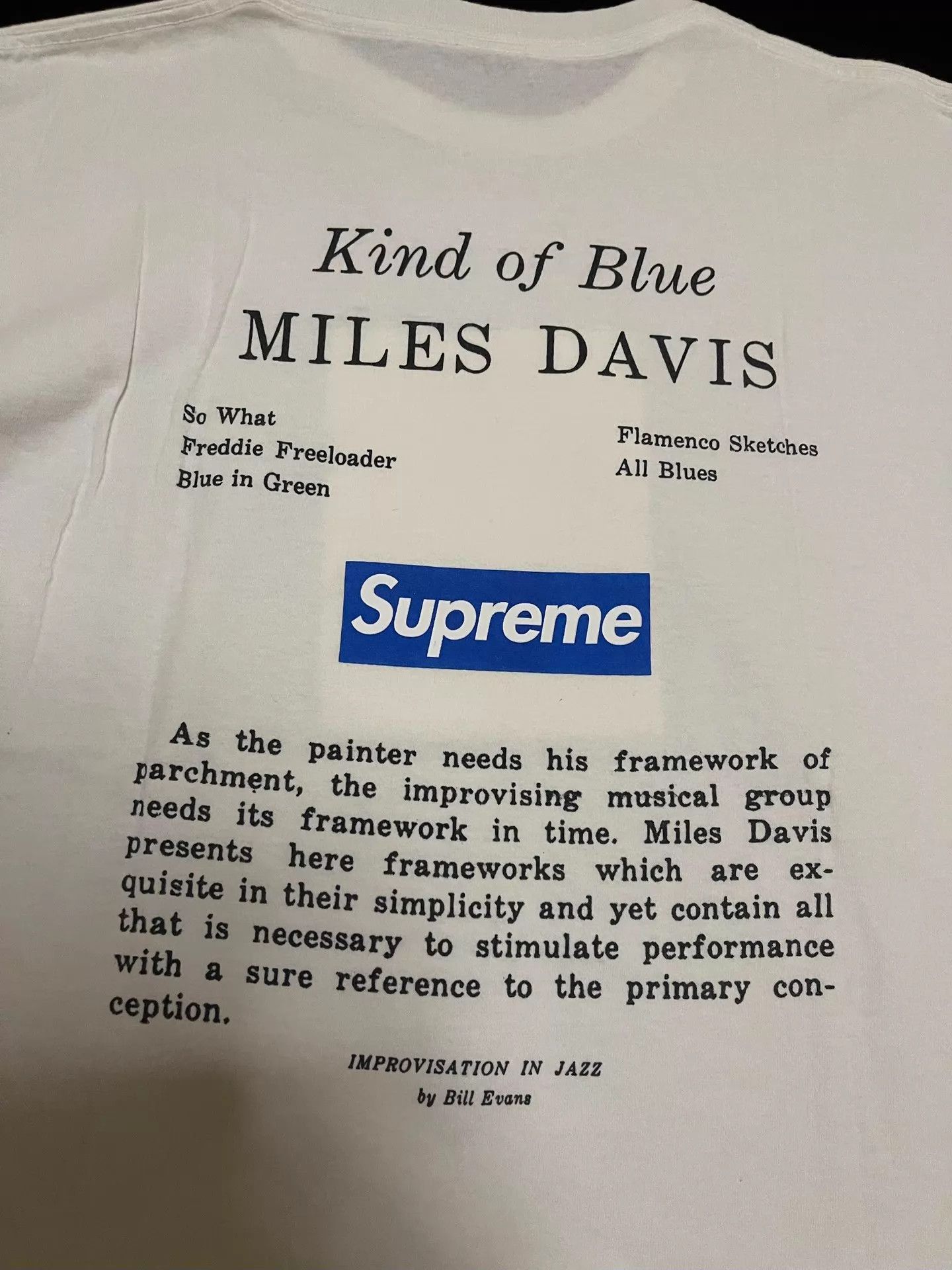 Supreme Supreme Box Logo SS Tee OG L Minor Stains Size US L / EU 52-54 / 3 - 3 Thumbnail