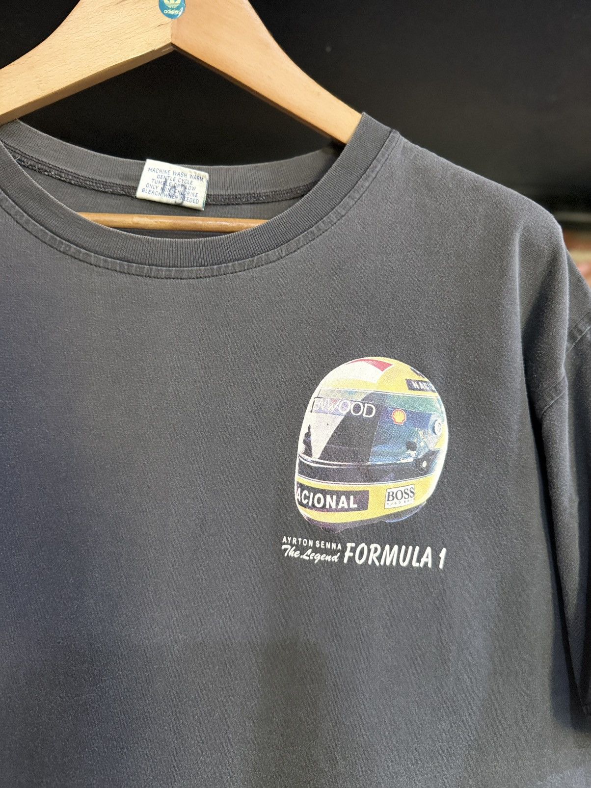 Formula 1 Vintage 90s Ayrton Senna The Legend Formula 1 Faded Tee Size US L / EU 52-54 / 3 - 8 Thumbnail