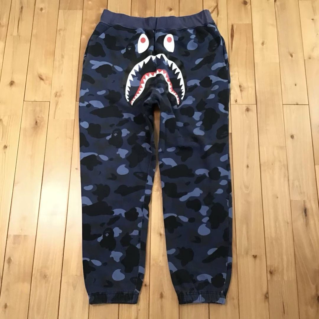 Bape BAPE Blue camo WGM shark sweat pants a bathing ape ★size L Size US 34 / EU 50 - 2 Thumbnail