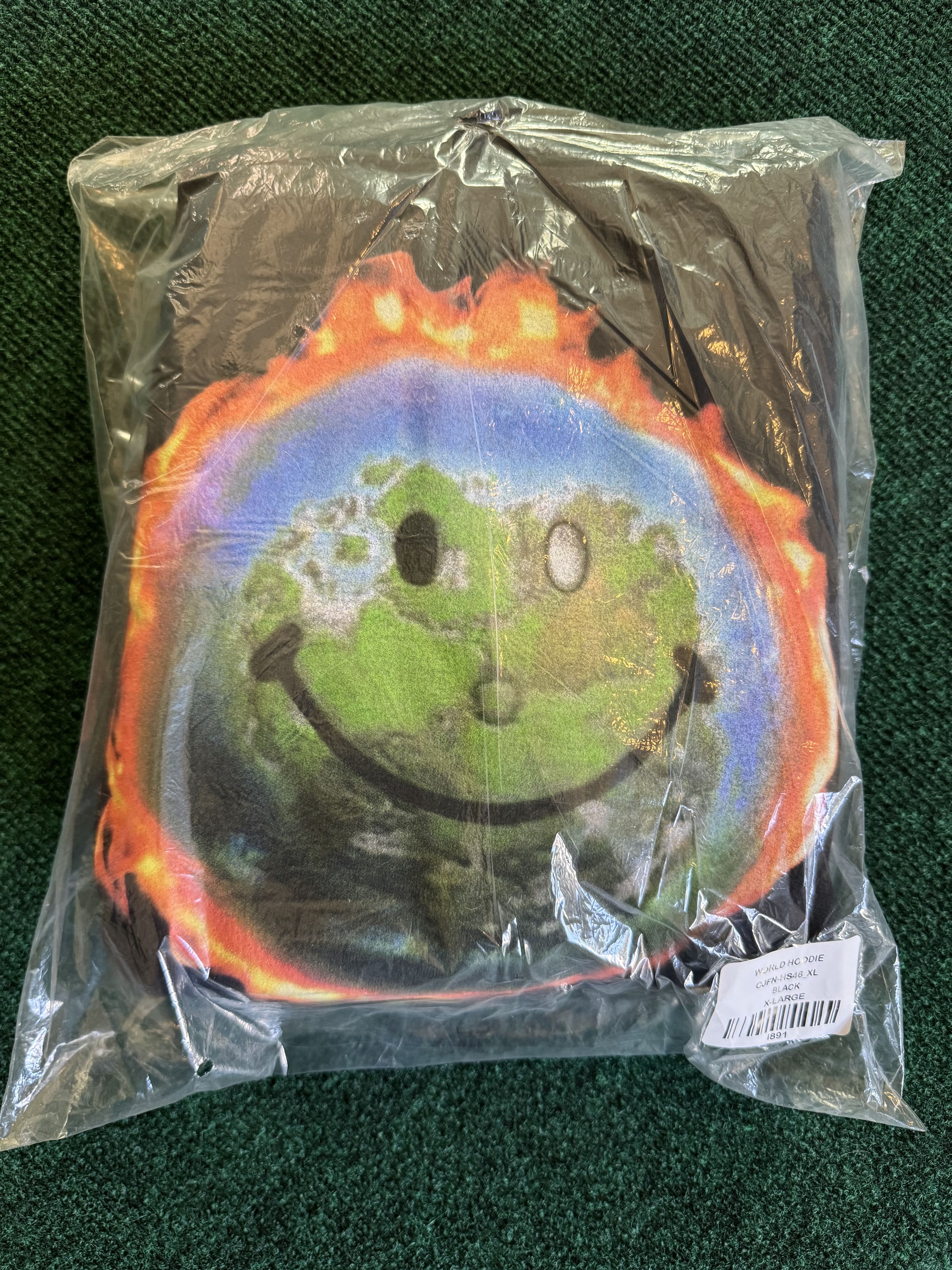 Travis Scott Travis Scott x THE SCOTTS World Hoodie “Black” Size US XL / EU 56 / 4 - 1 Thumbnail