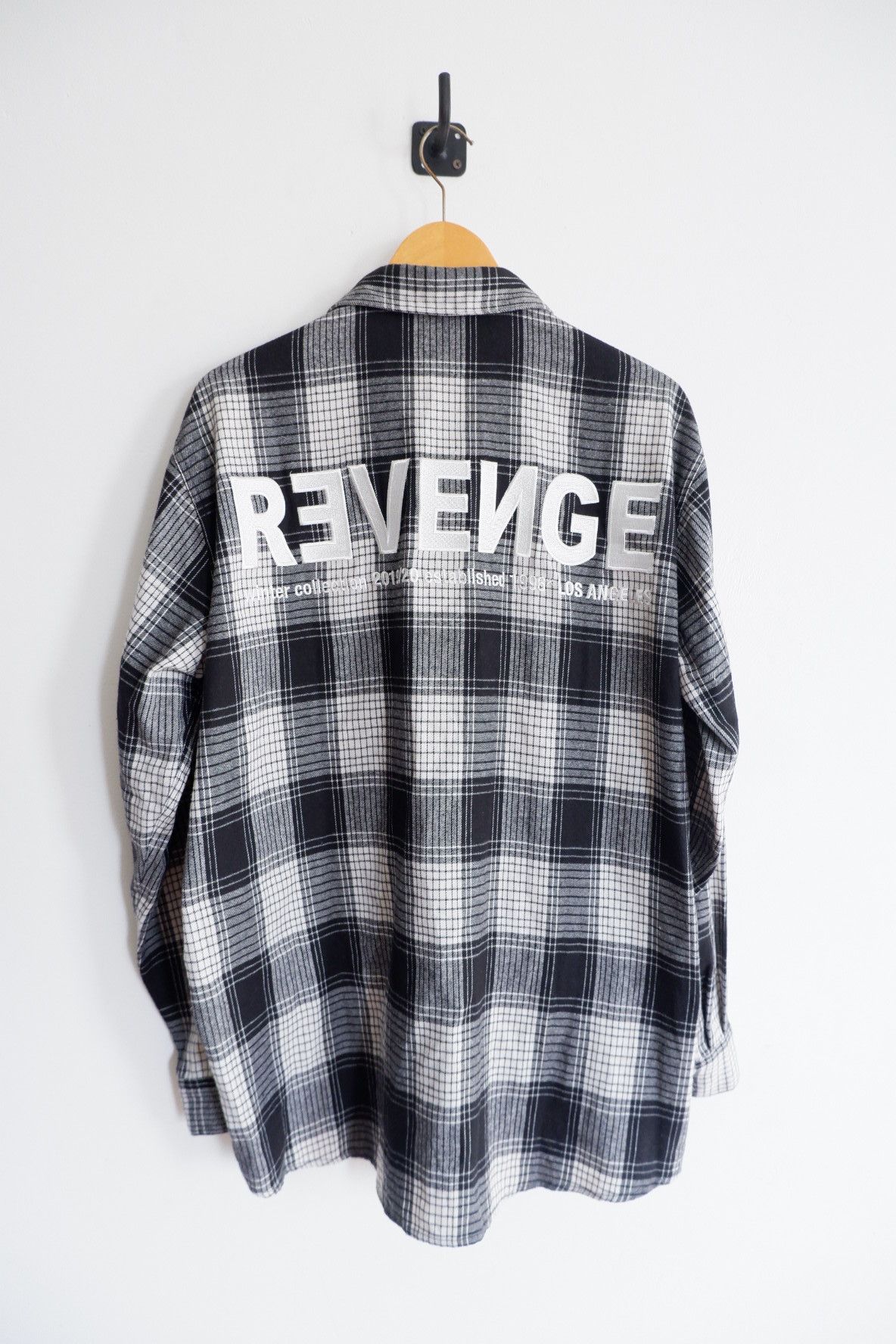 Revenge Winter offers 19/20 Embroidered Flannel Size S