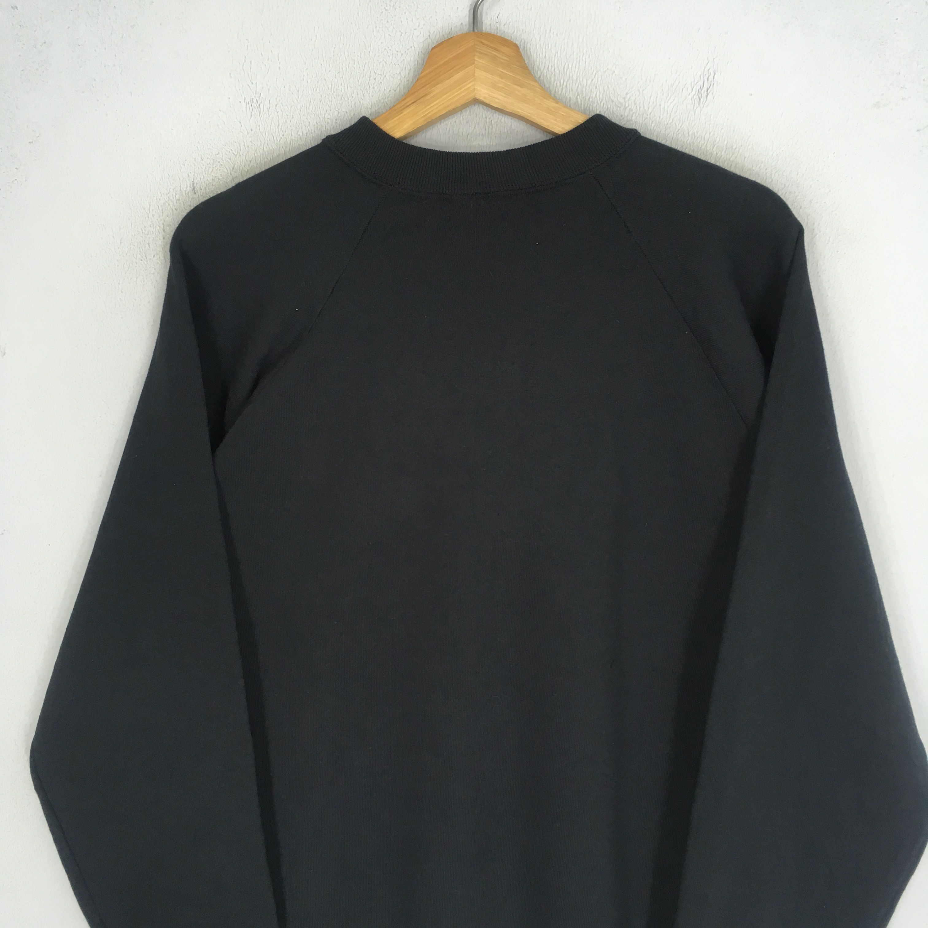 Fruit Of The Loom Vintage 90s Fruit Of The Loom Graphic Black - 829 Size US L / EU 52-54 / 3 - 8 Thumbnail