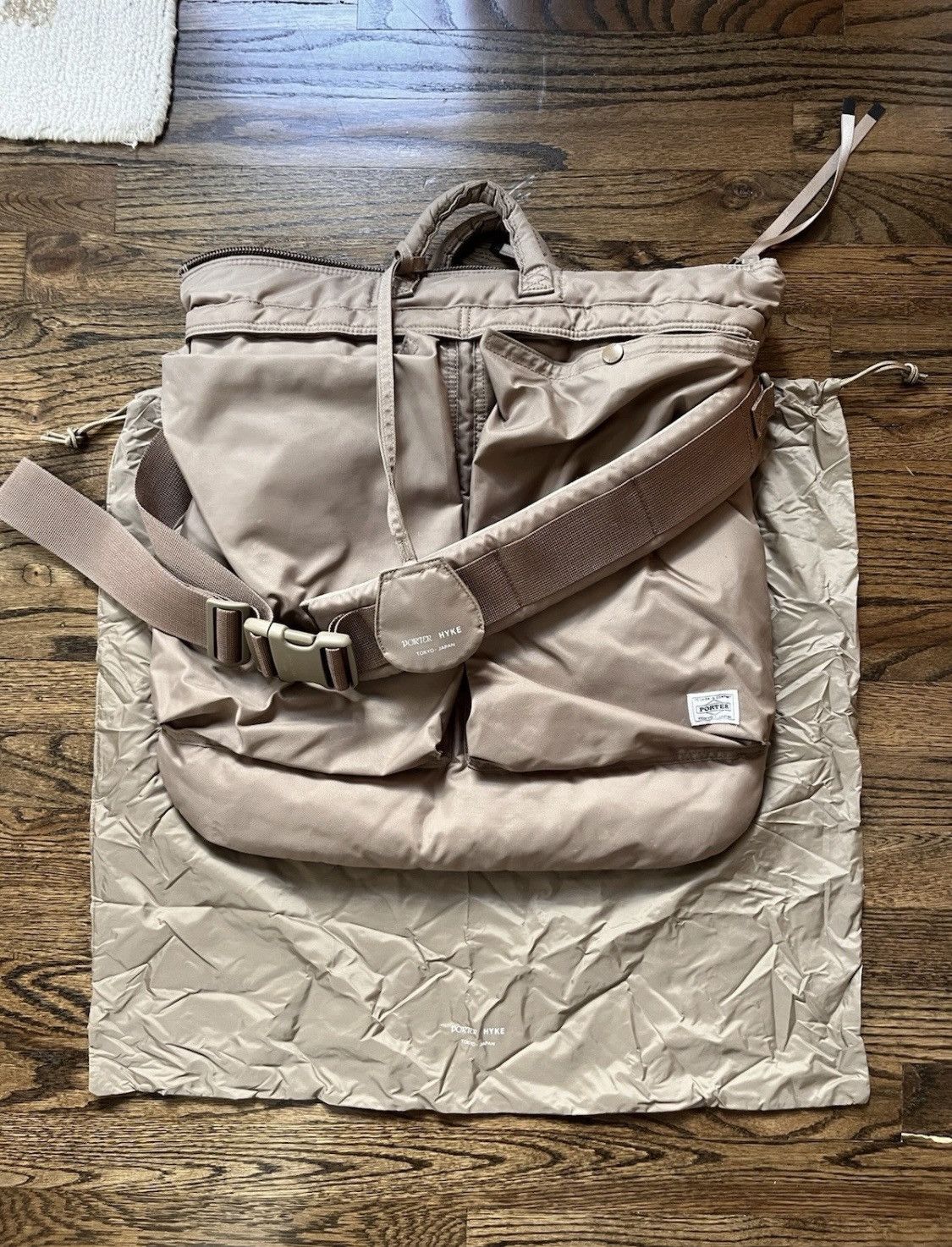 Porter Porter X Hyke Season 1 Helmet bag Size ONE SIZE - 1 Thumbnail