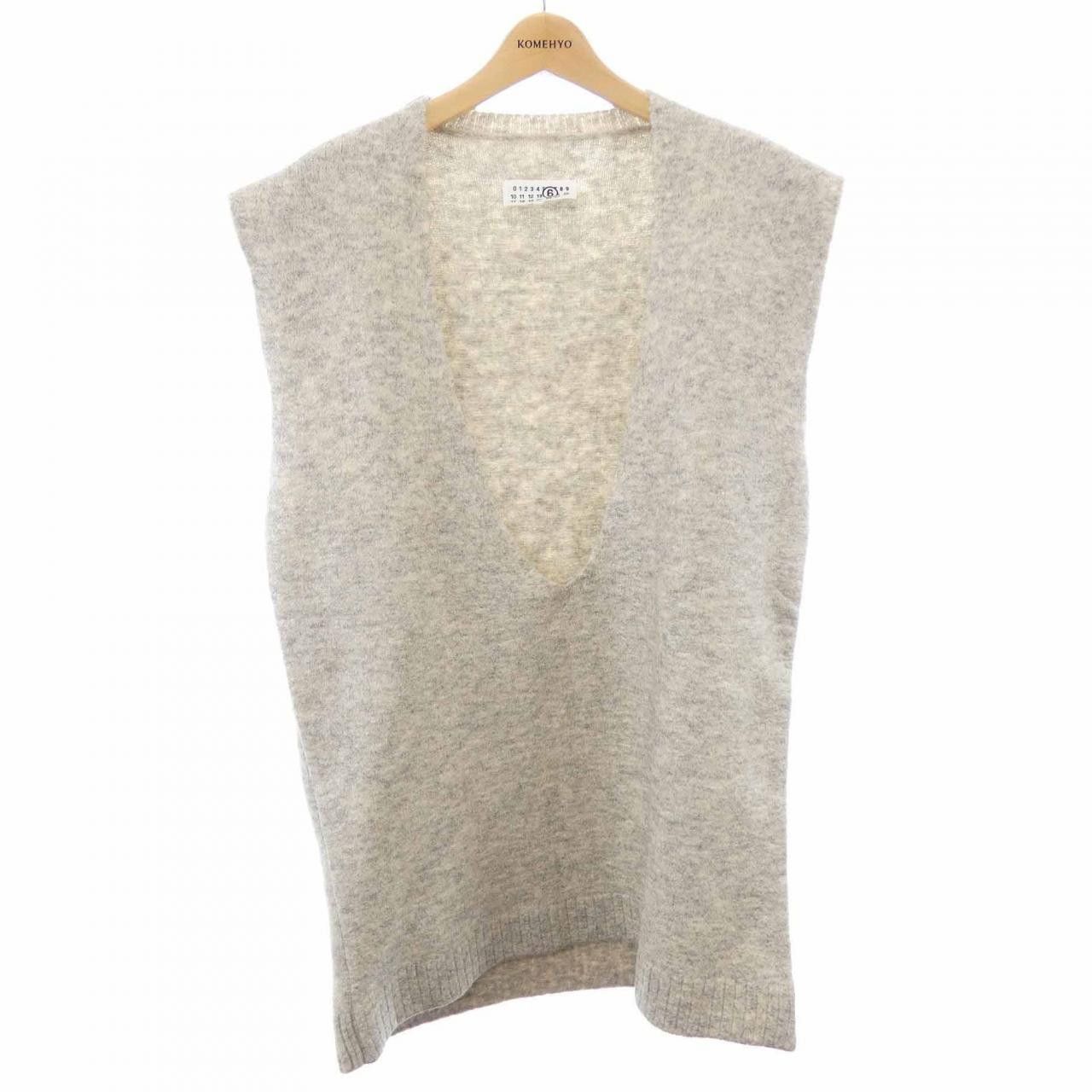 Maison Margiela MM6 Maison Margiela MM6 Maison Margiela Vest Textile Outerwear S62DA0019 DUTY FREE for USA Size ONE SIZE - 1 Thumbnail