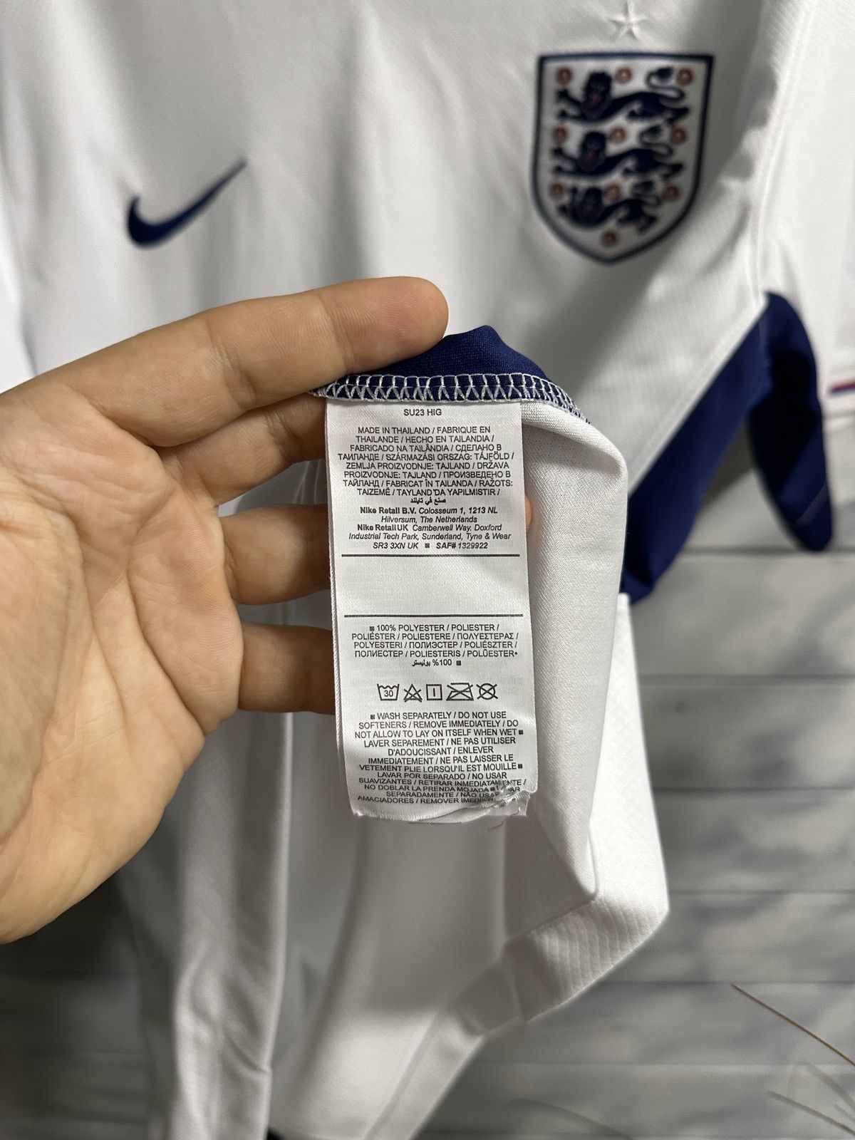 Nike Vintage T-Shirt Nike England Soccer Jersey Football Swoosh Size US XL / EU 56 / 4 - 10 Thumbnail