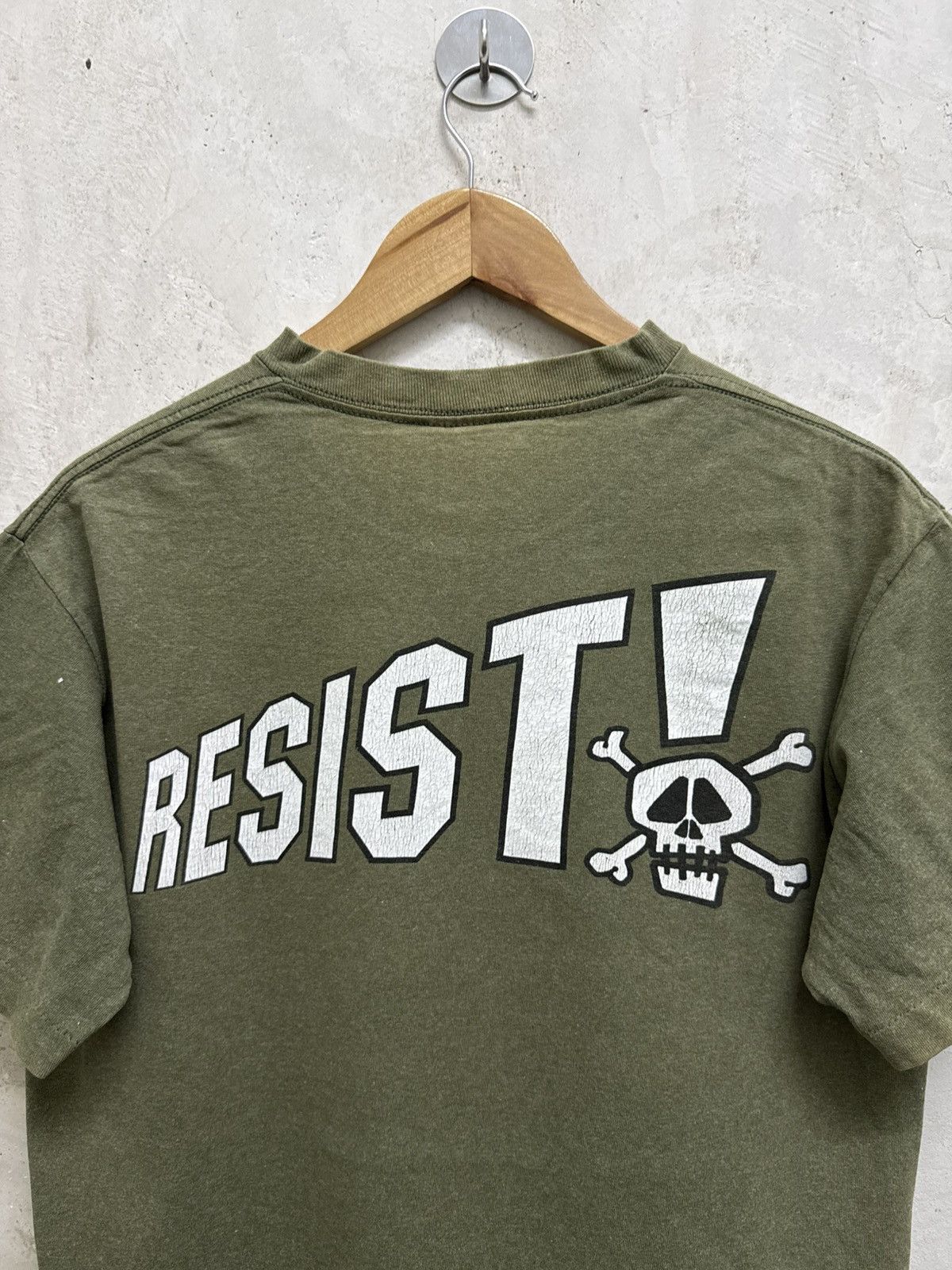 Stussy Vintage 90s Stussy Corporation Resist! Rasta Flags T-shirt Size US M / EU 48-50 / 2 - 4 Thumbnail