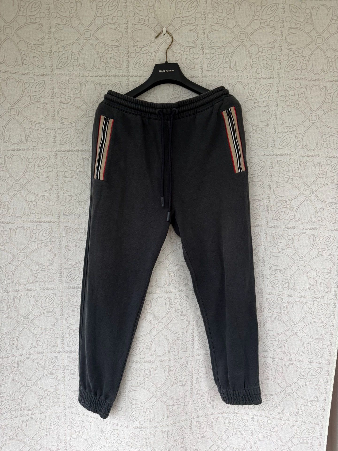 Burberry burberry striped pocket sweatpants size M Size US 28 / EU 44 - 1 Thumbnail