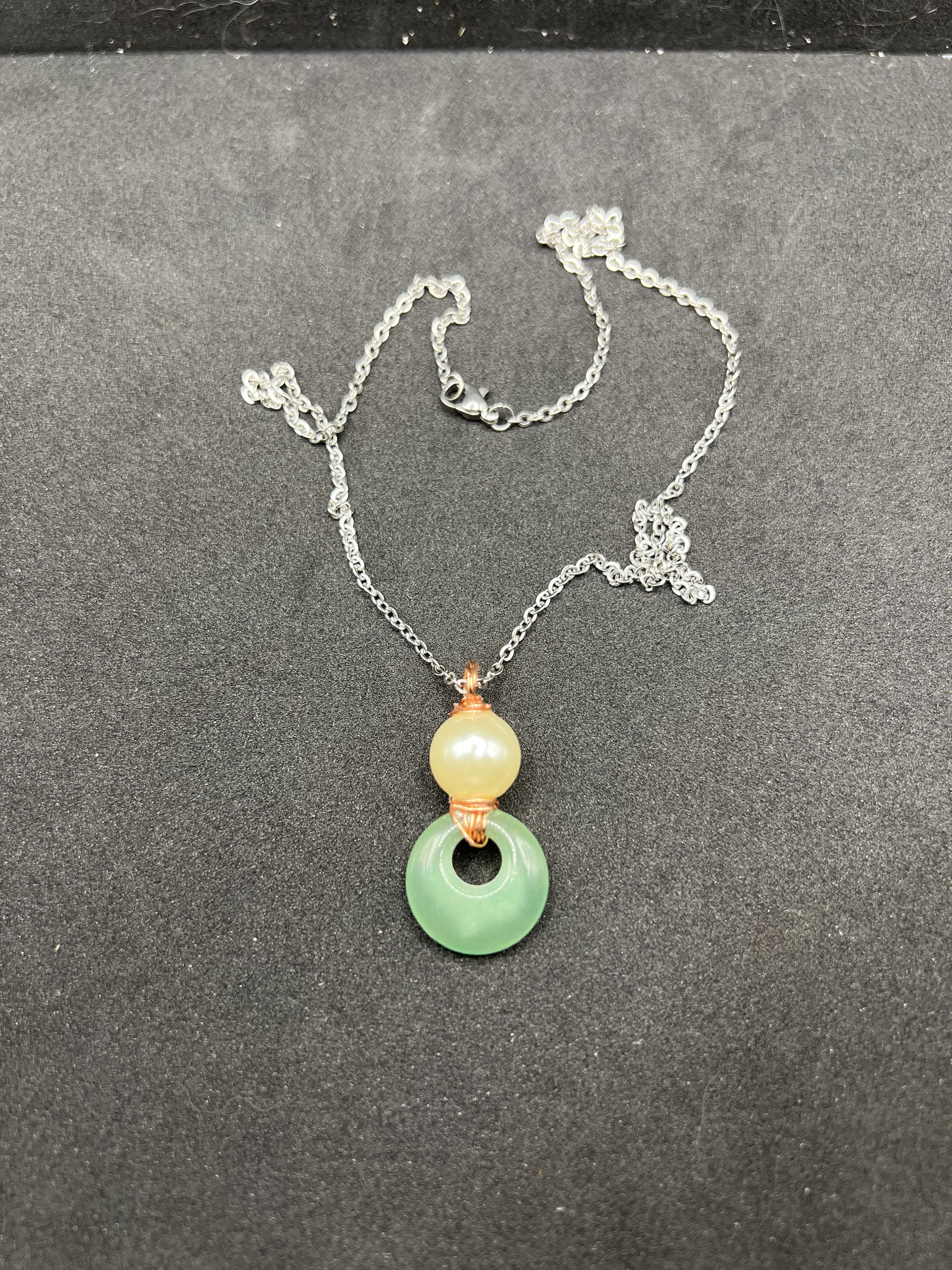 Jewelry Green Jade chain necklace with pearl bead Size ONE SIZE - 4 Thumbnail