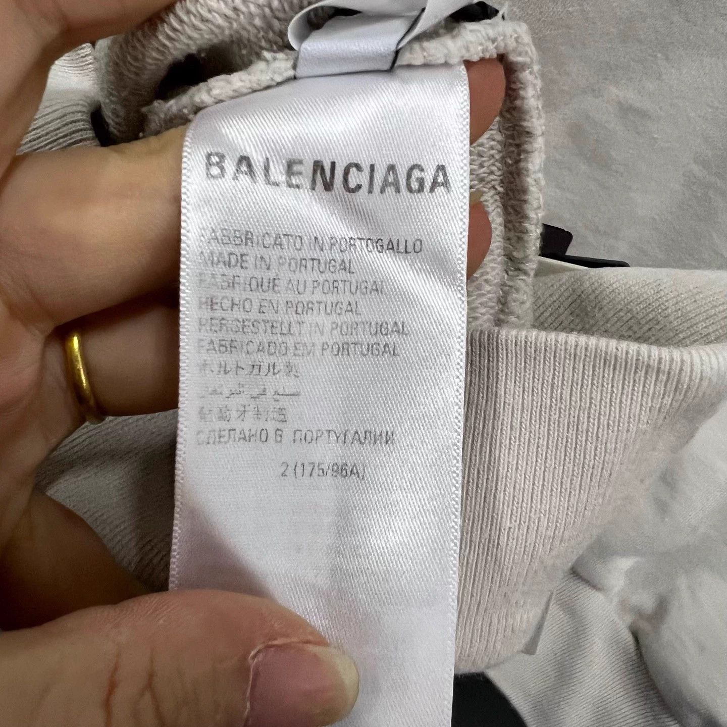 Balenciaga Balenciaga Beige Embroidered 3XL Hoodie Size US M / EU 48-50 / 2 - 4 Thumbnail