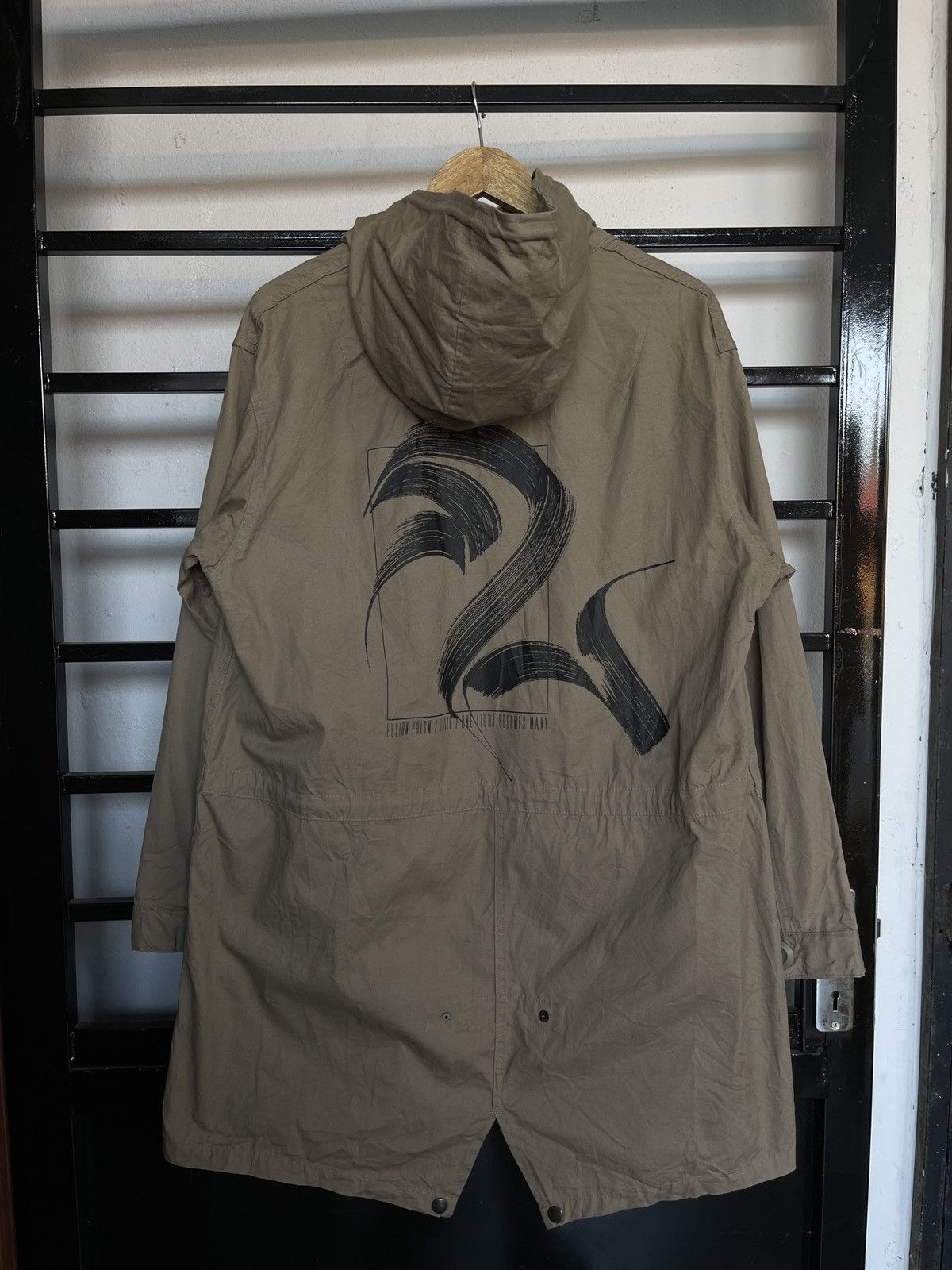 image of Moma Parka Fishtail Artwork By Aerosyn-Lex Mestrovic in Green, Men's (Size Medium)
