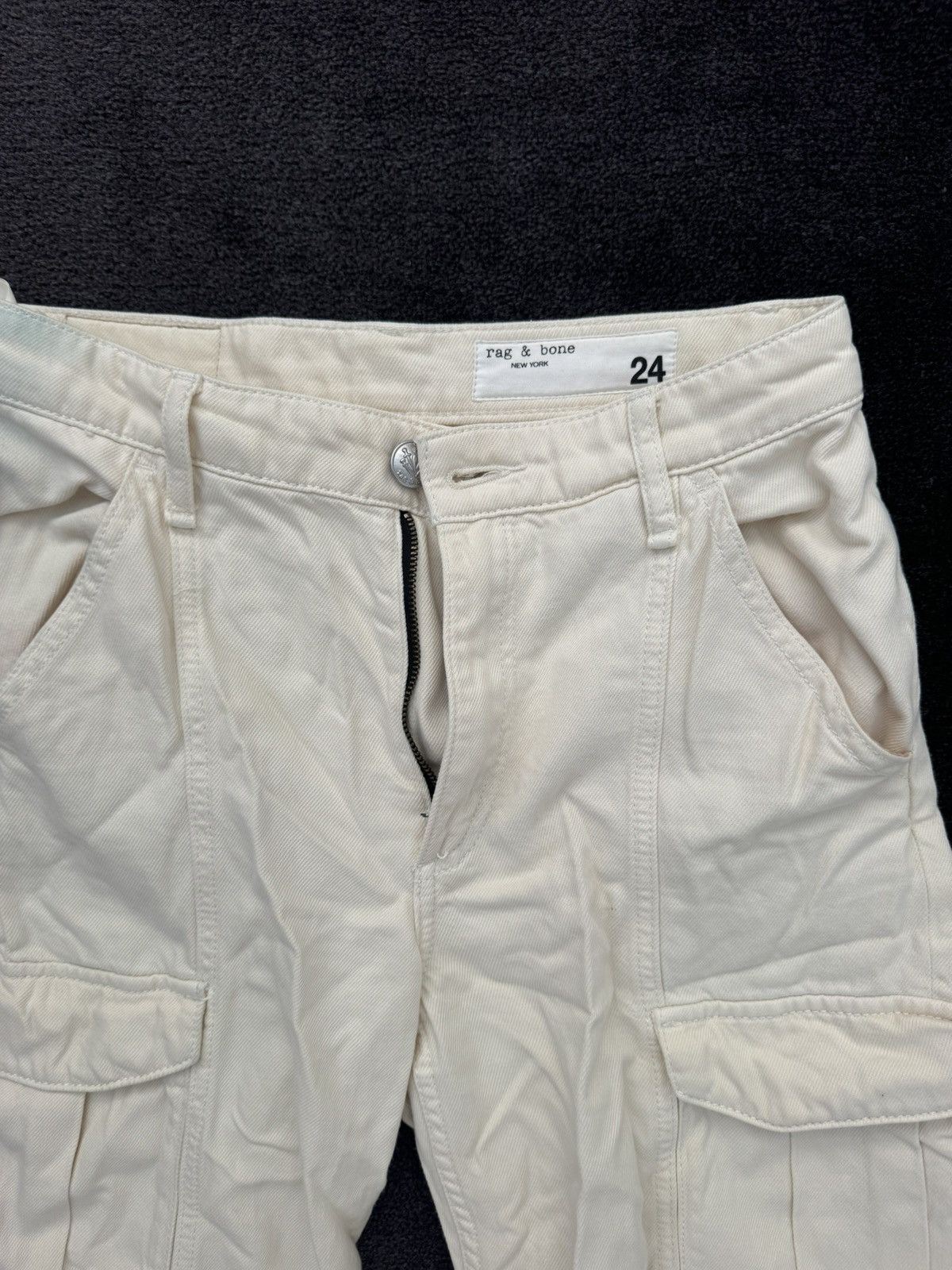 Rag & Bone Rag & Bone Cailyn Straight-Leg Cargo Jeans in Ecru Size 24" / US 00 / IT 34 - 5 Thumbnail