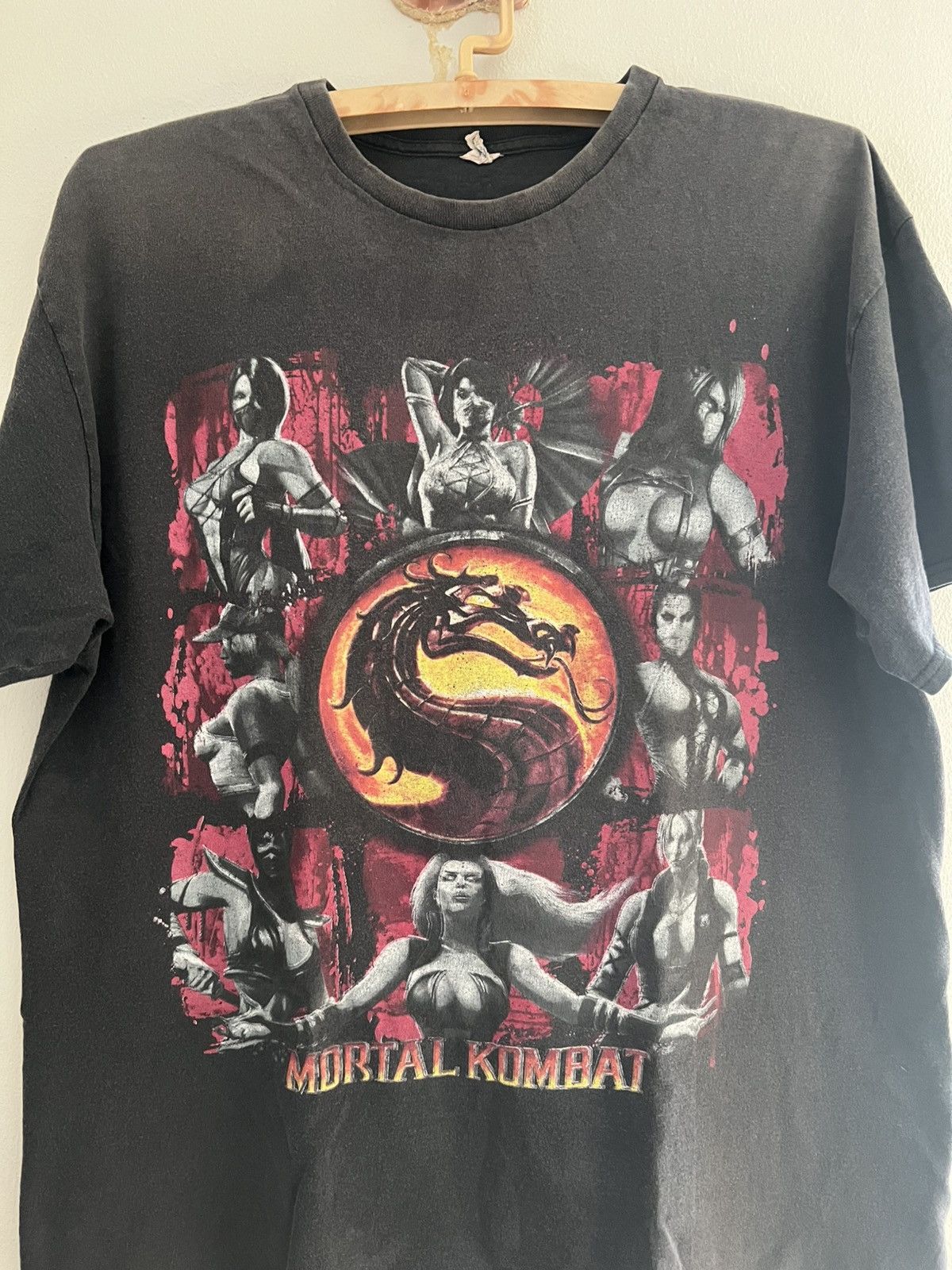 Other Vintage Mortal Kombat Girls Graphic Game T Shirt XL Size US XL / EU 56 / 4 - 1 Thumbnail