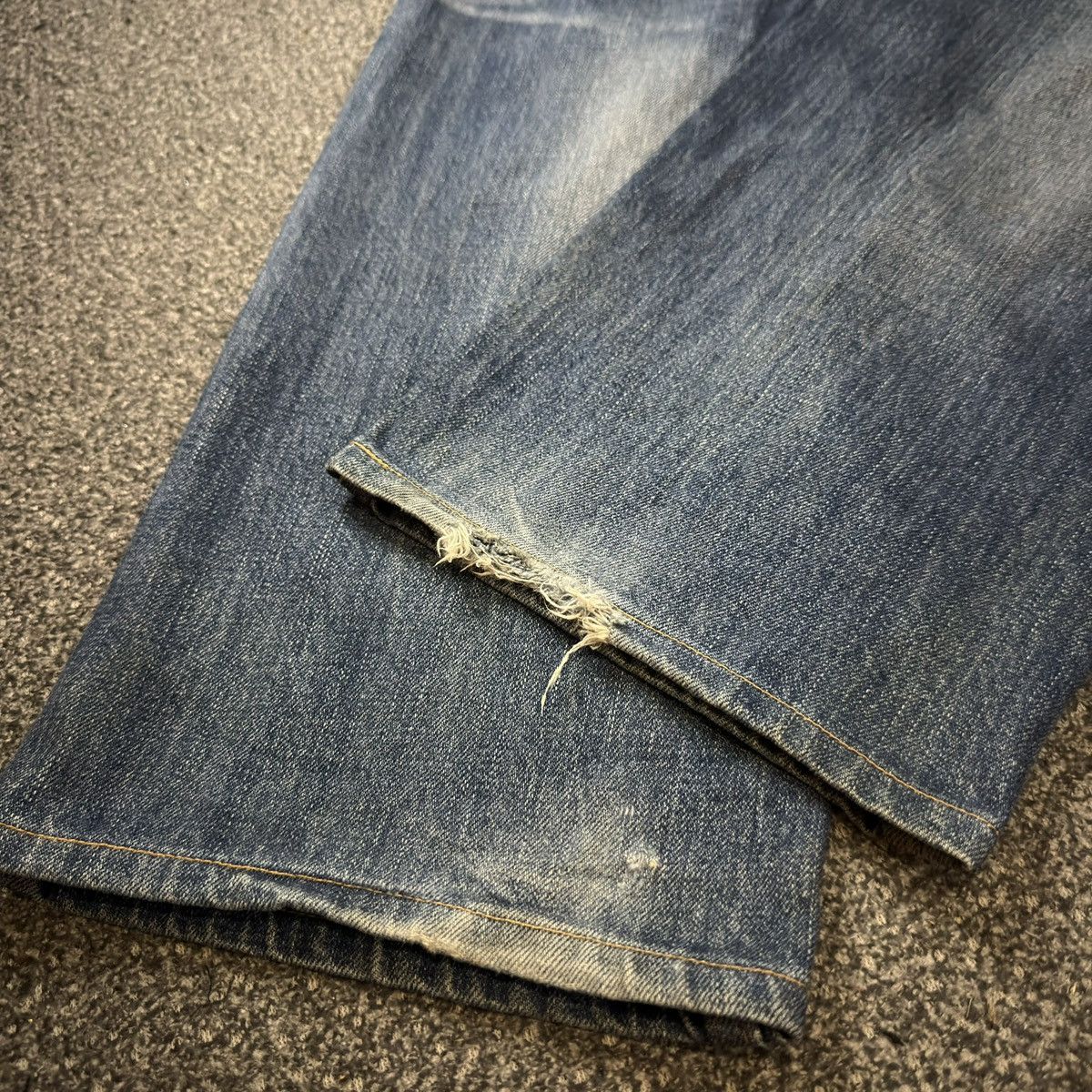 Engineered Garments × Levi's Vintage y2k Levis 502 Thrashed Distressed Dirty Washed Denim Size US 34 / EU 50 - 11 Thumbnail