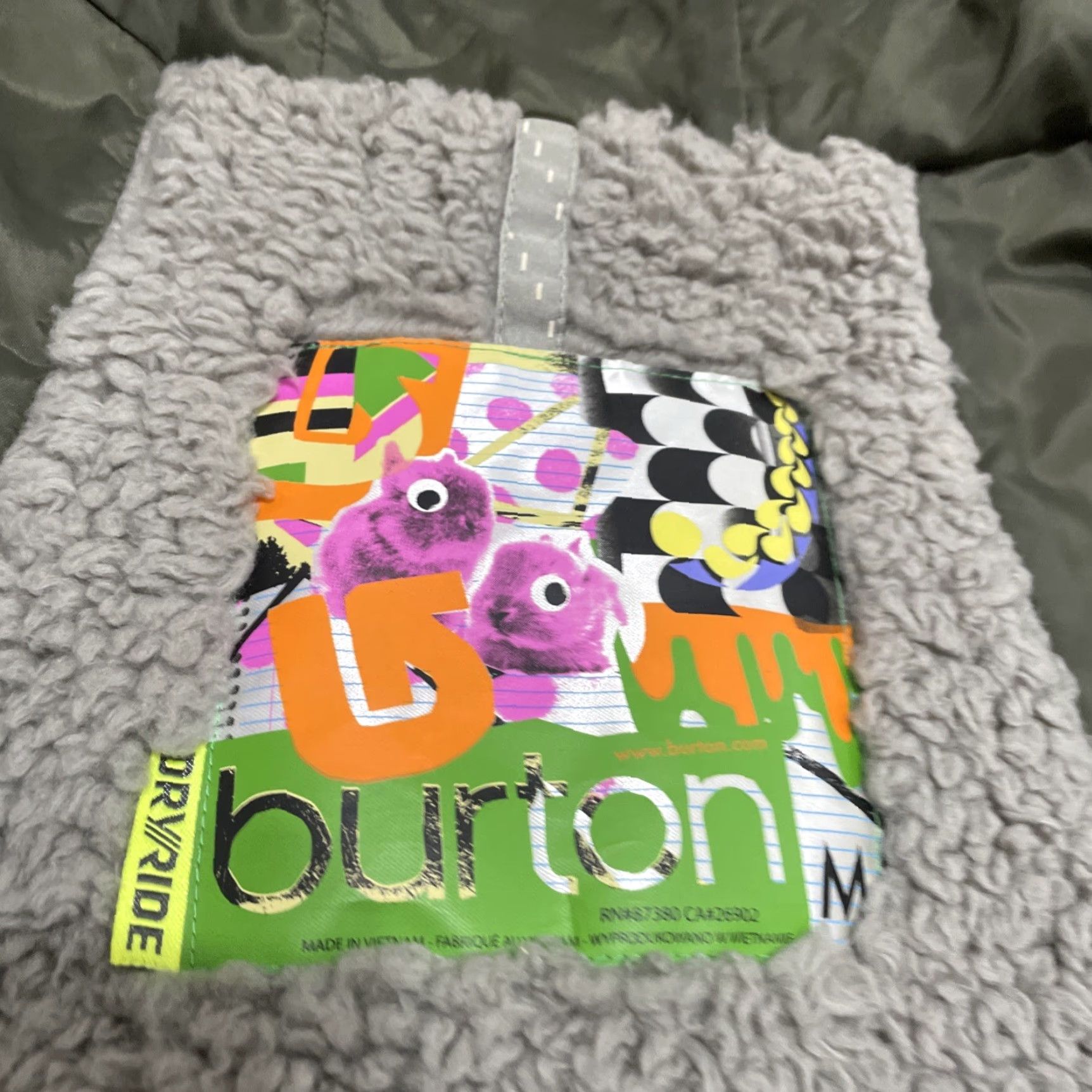 Burton VINTAGE Burton DryRide Snowboard Jacket Women M Vents Zip Gaiter Ski Snow Green Grunge Size M / US 6-8 / IT 42-44 - 5 Thumbnail