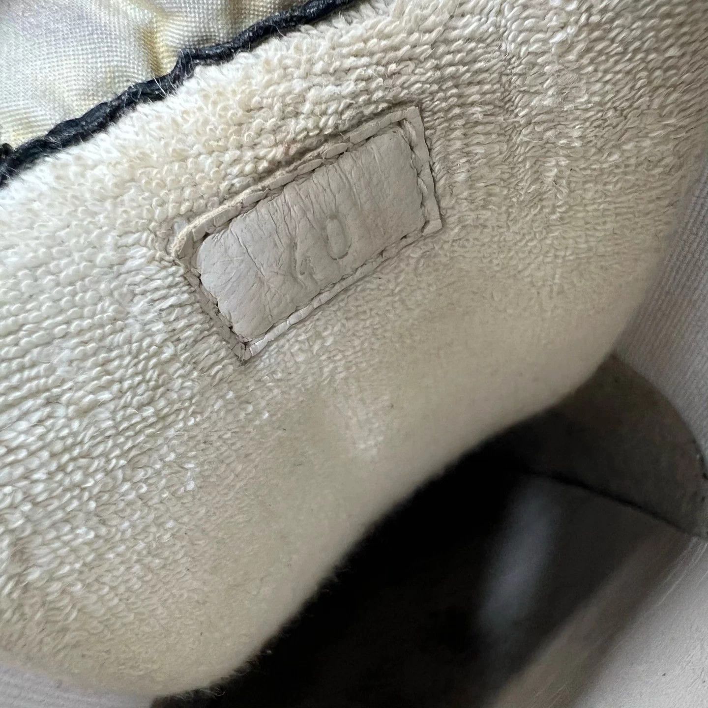Gucci Gucci Dirty Sneakers Grey Green Sz 40 w/ Box Size US 7 / EU 40 - 8 Thumbnail