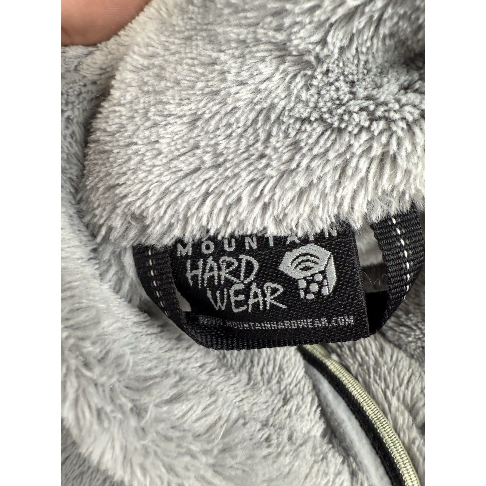 Mountain Hardwear VINTAGE? No. Wait. We must start with VINTAGE if item is vintage; it's not. So: Mountain Hardwear Women's XS Polartec High Loft Full Zip Jacket Gray Size XS / US 0-2 / IT 36-38 - 3 Thumbnail