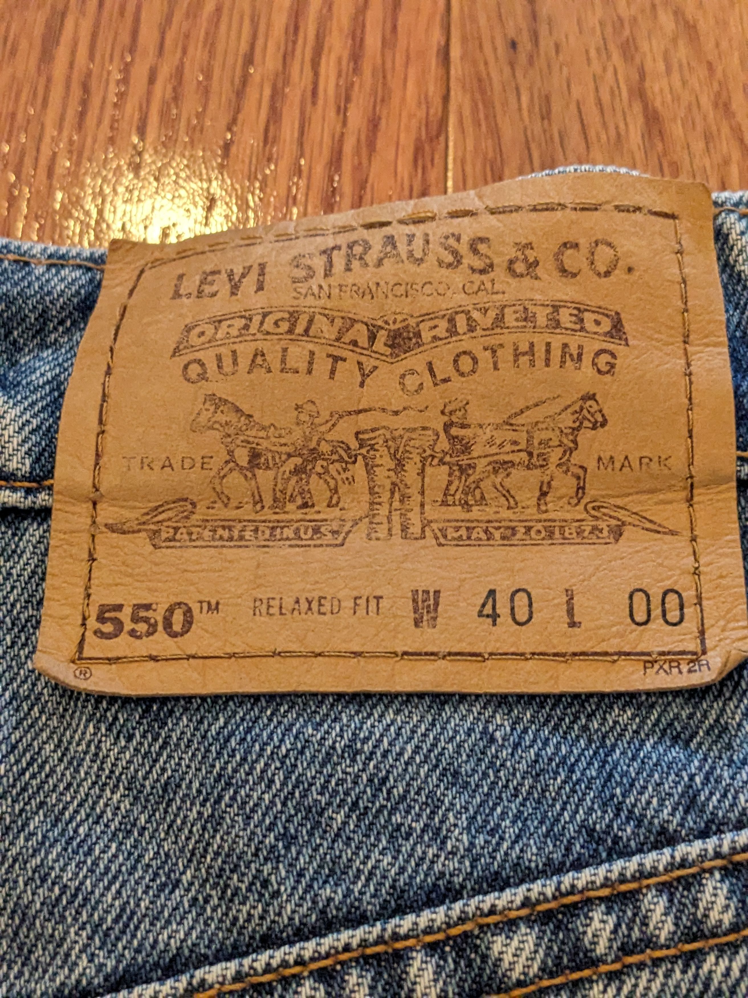 Levi's × Vintage Vintage 90 Levi's 550 Relaxed Fit Orange Tabs Size 40 Shorts Size US 40 / EU 56 - 3 Thumbnail