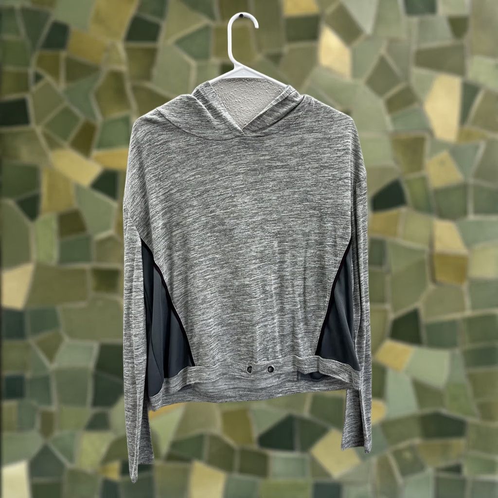 Vintage Charlotte Russe Sport Womens Shirt Cropped Hooded Long Sleeve Gray Size L Shirt Size L / US 10 / IT 46 - 1 Thumbnail