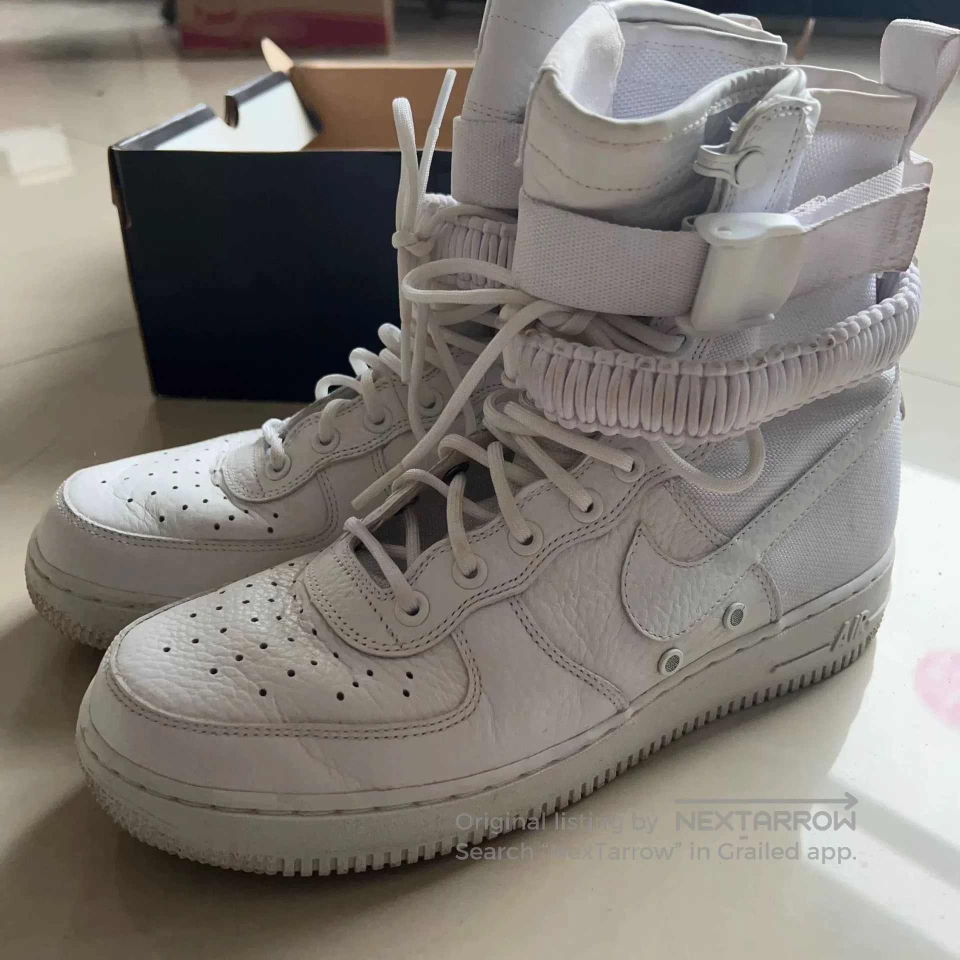 Nike Nike Air Force 1 High SF Triple White. Size US 9.5 / EU 42-43 - 1 Thumbnail