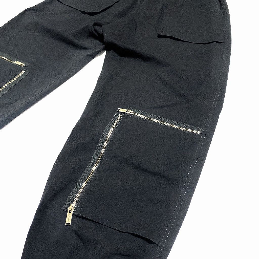 Japanese Brand × Jun Takahashi × Undercover Undercover Zipper Jogger Pants Black for GU Size US 36 / EU 52 - 2 Thumbnail