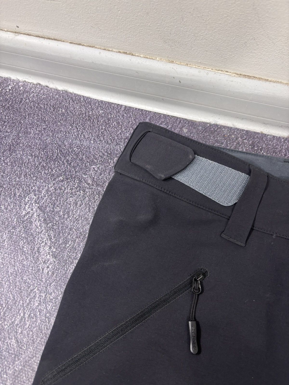 Norrona Norrona Men’s Svalbard Flex1 Caviar Black Outdoor Pants Size US 30 / EU 46 - 11 Thumbnail