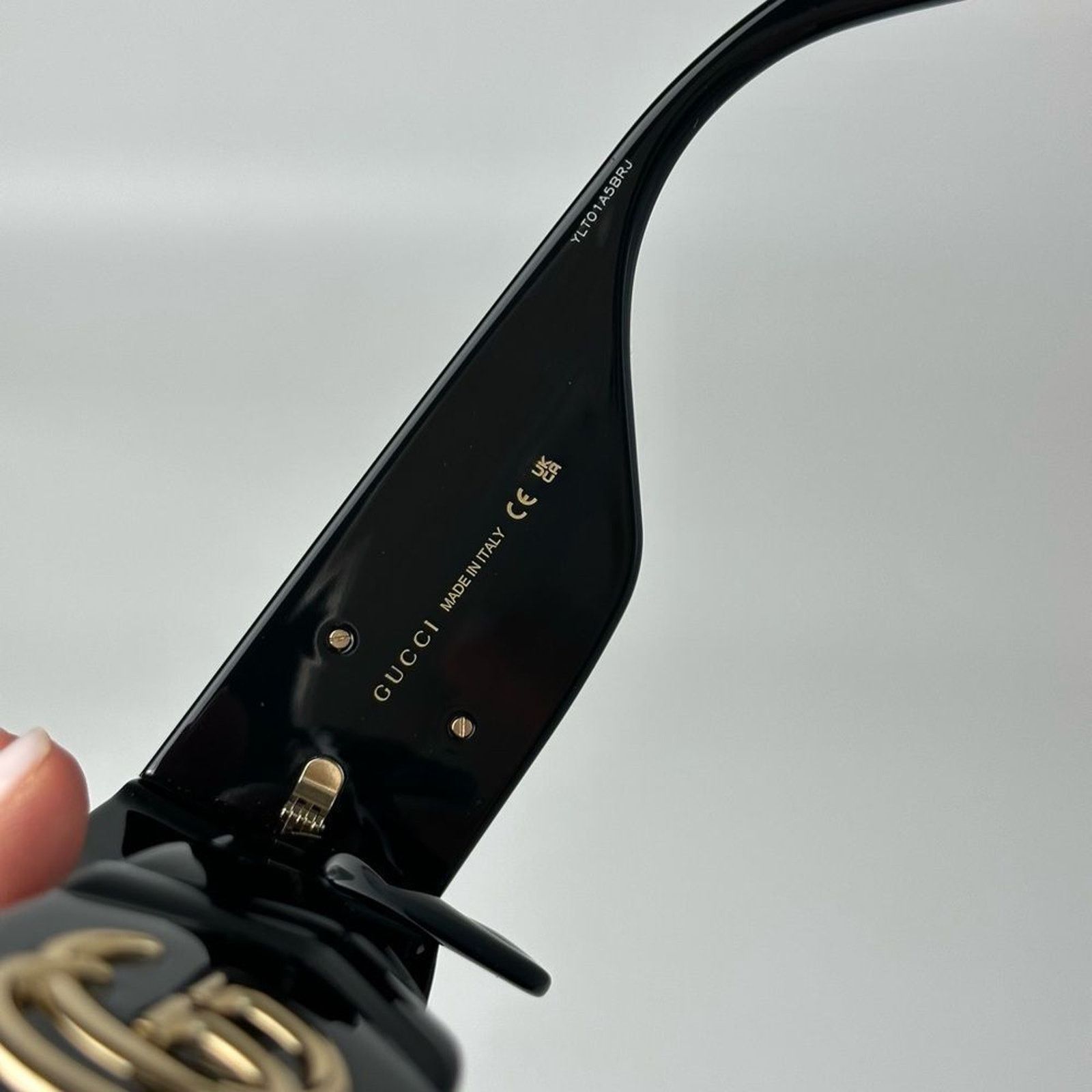Gucci BRAND NEW GUCCI GG0811S 001 Black/Grey Unisex Sunglasses Size ONE SIZE - 8 Thumbnail