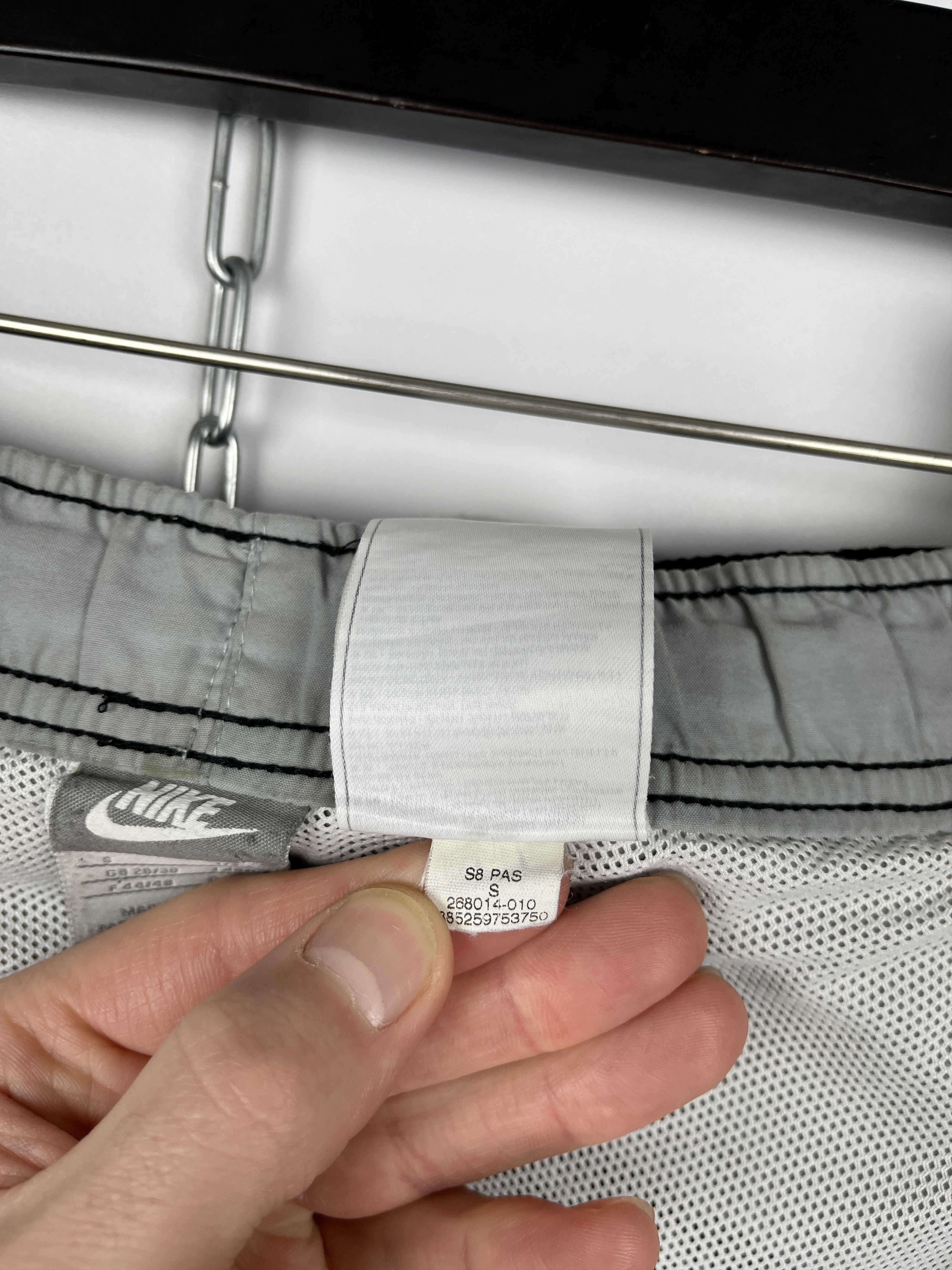 Nike Nike Vintage Athletic Men's Shorts Size US 30 / EU 46 - 11 Thumbnail
