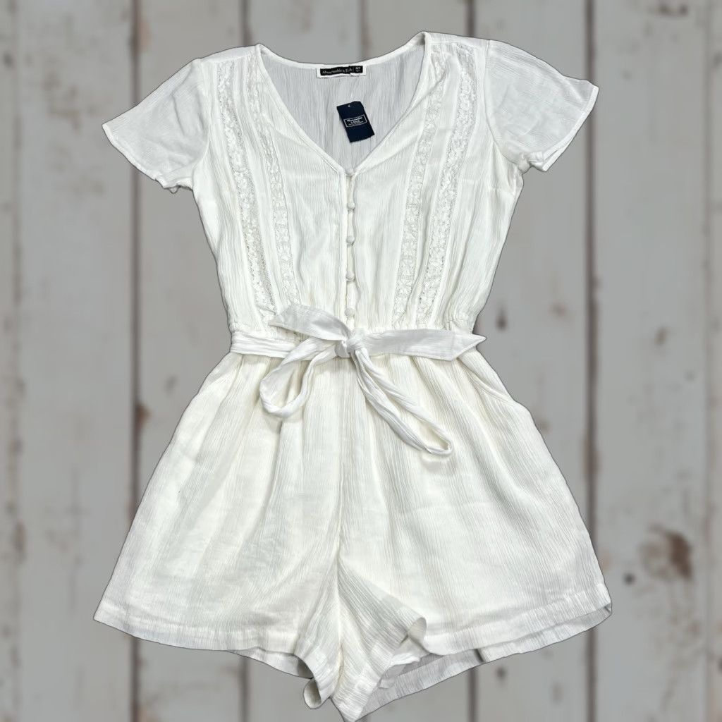 Abercrombie & Fitch Abercrombie & Fitch Romper Women MT Medium Tall White Floral Embroidered Cotton Blend Pockets NWT Flaw Size 32" / US 10 / IT 46 - 1 Thumbnail