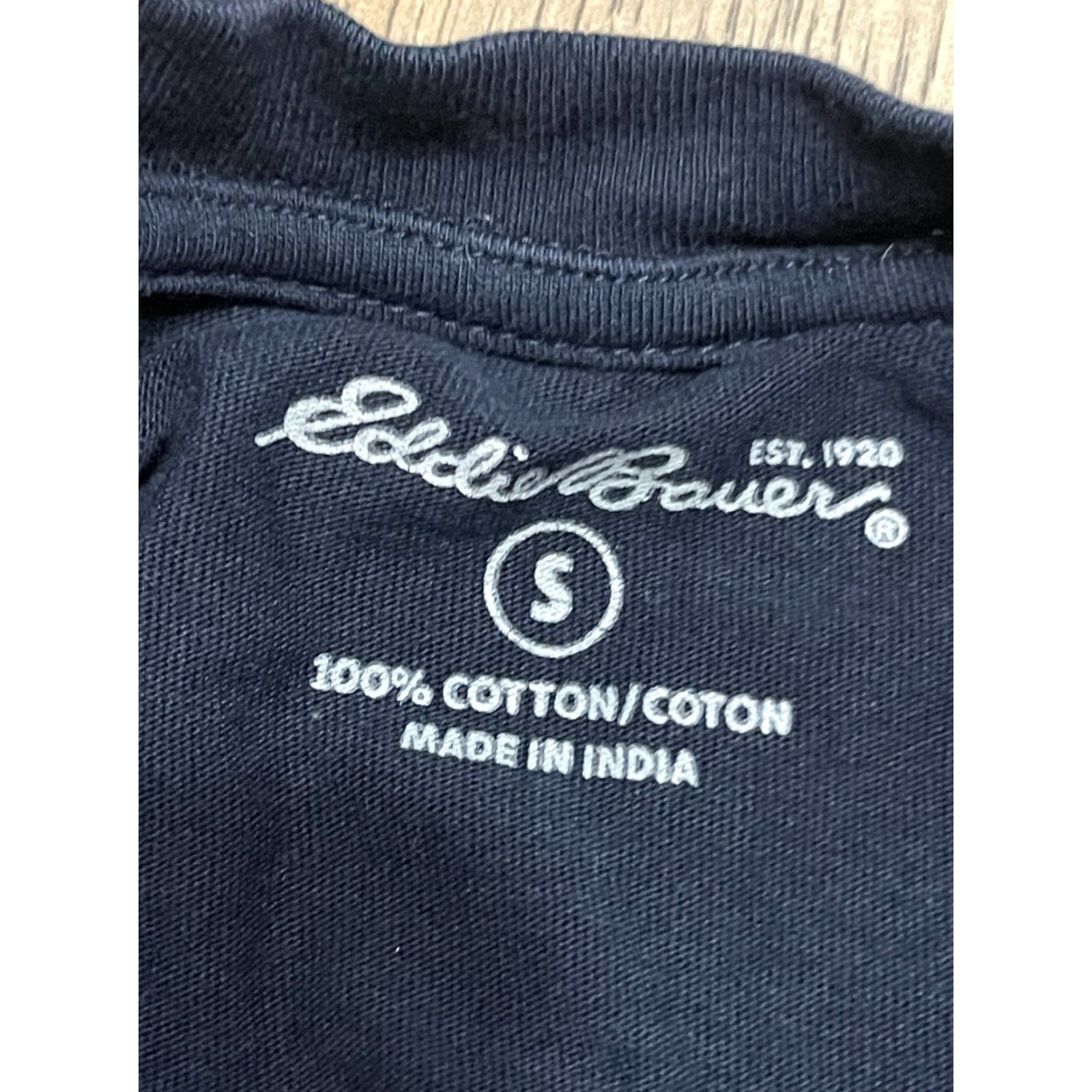 Eddie Bauer Eddie Bauer Shirt Men’s Small Black Short Sleeve Pocket T-Shirt Crew Neck Regular Fit Size US S / EU 44-46 / 1 - 5 Thumbnail