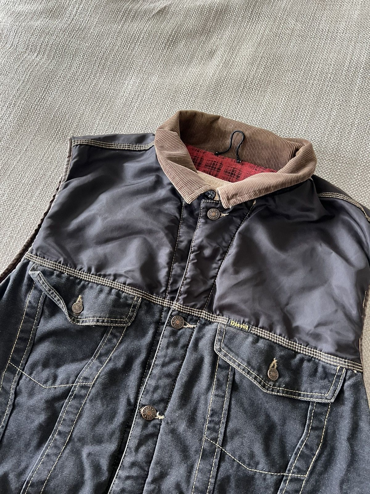 Diesel × Vintage Vintage Diesel Avant Garde Vest 1990s Size US XL / EU 56 / 4 - 5 Thumbnail