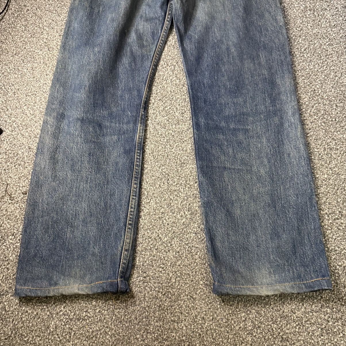 Levi's Vintage Clothing 90s Levis 501 Distressed Aging Mud Denim W31 Made in USA Size US 31 - 12 Thumbnail
