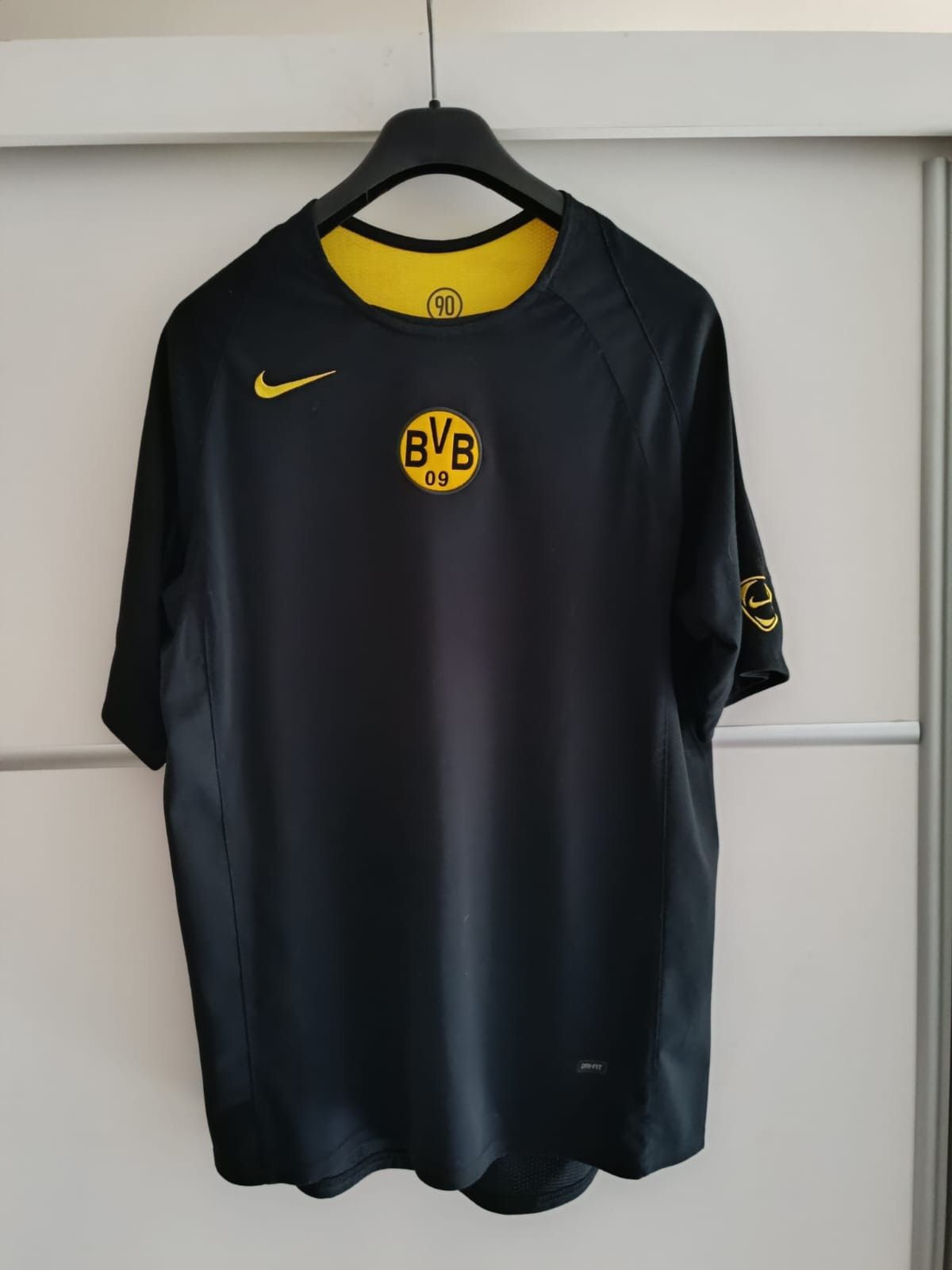 Nike Borussia Dortmund vintage Total 90 T-shirt Size US M / EU 48-50 / 2 - 1 Thumbnail