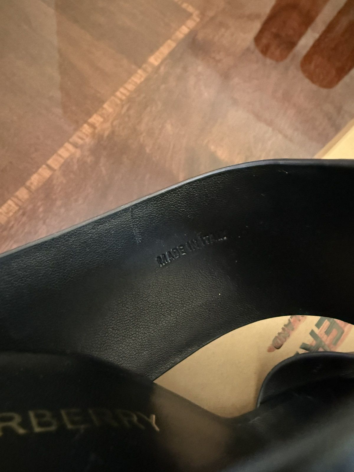 Burberry Burberry TB heels Size US 5 / IT 35 - 7 Thumbnail