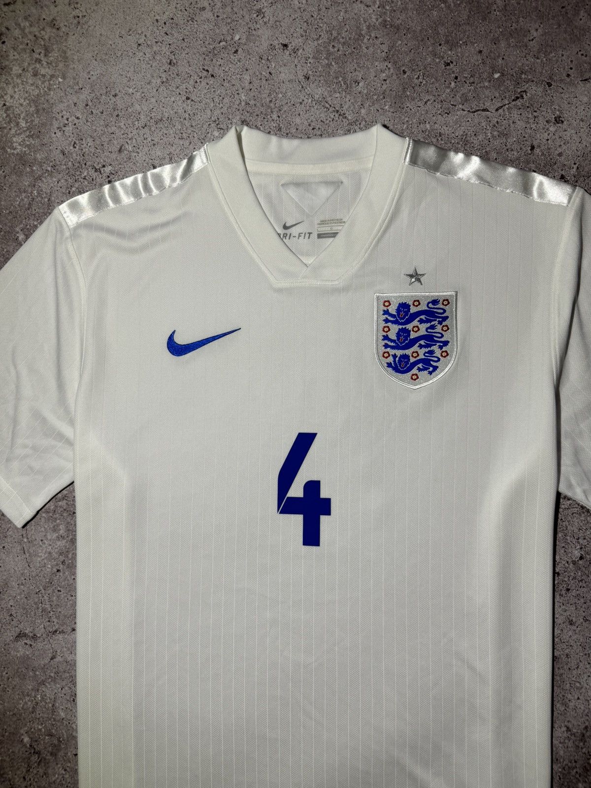 Nike × Vintage England 2014/15 Gerrard 4 Home Nike Football Jersey T-Shirt Size US L / EU 52-54 / 3 - 2 Thumbnail