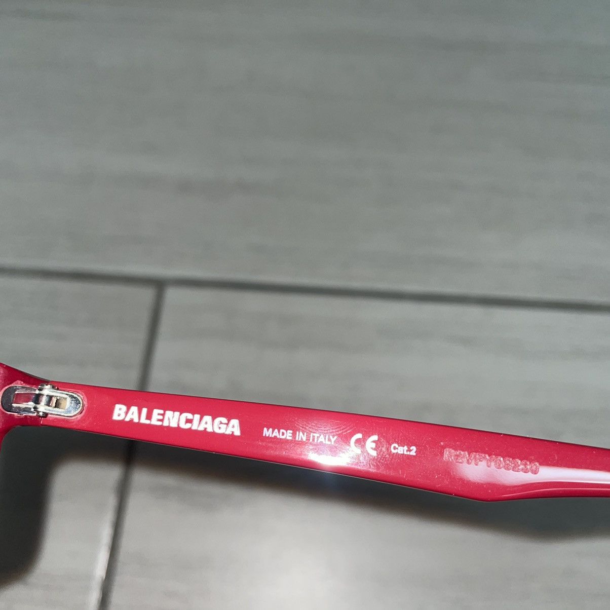 Balenciaga Balenciaga Mirror Sunglasses in Red Size ONE SIZE - 6 Thumbnail