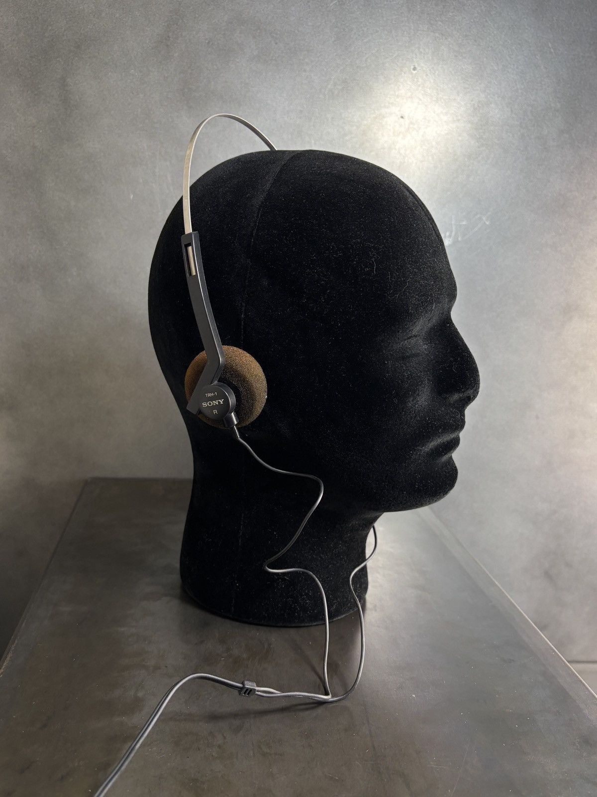 Sony 1980s Vintage Sony TRH-1 Over Ear Headphones Koss Walkman Size ONE SIZE - 2 Thumbnail