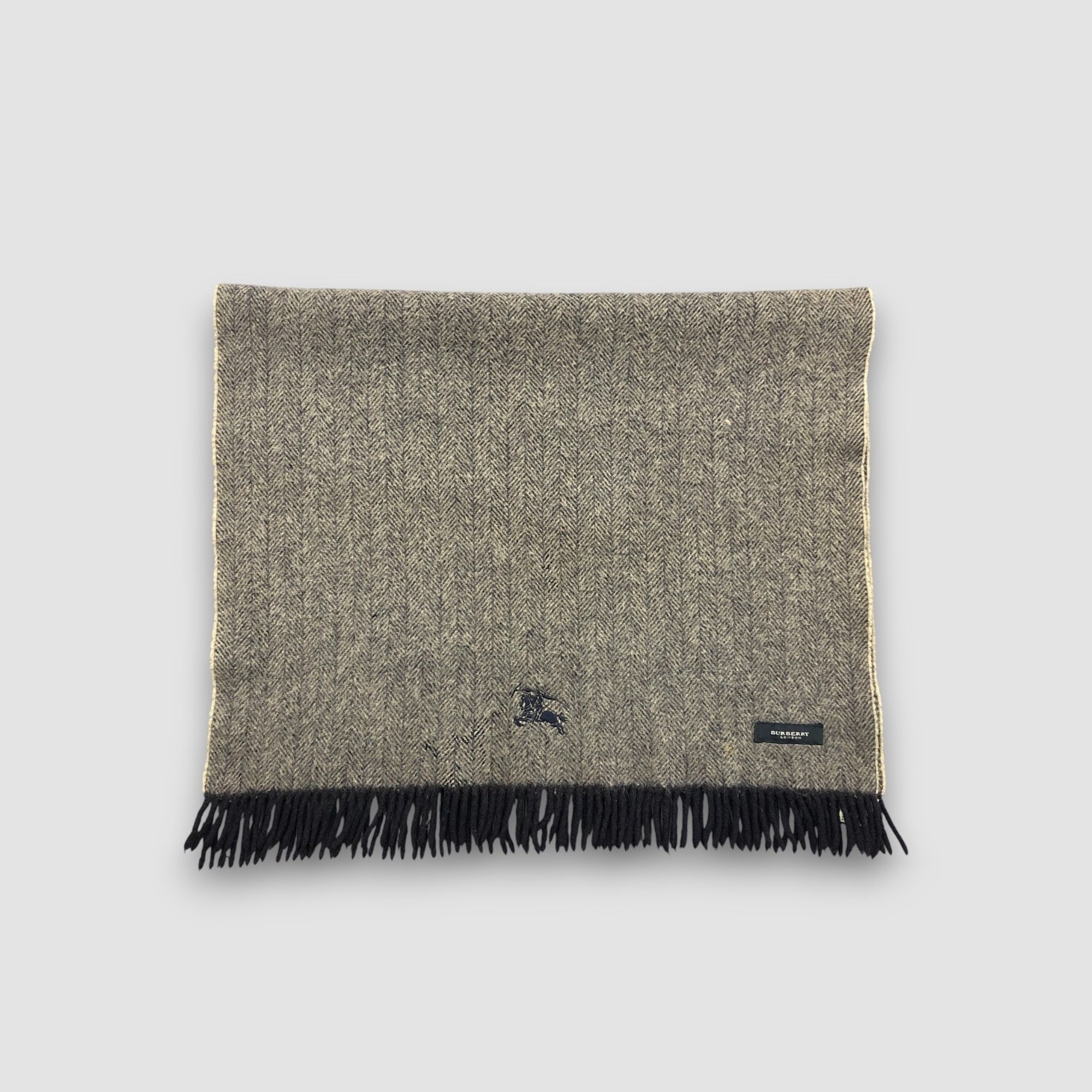 Burberry Vintage Burberry Scarf Muffler Wool Cashmere Scarves. Size ONE SIZE - 4 Thumbnail