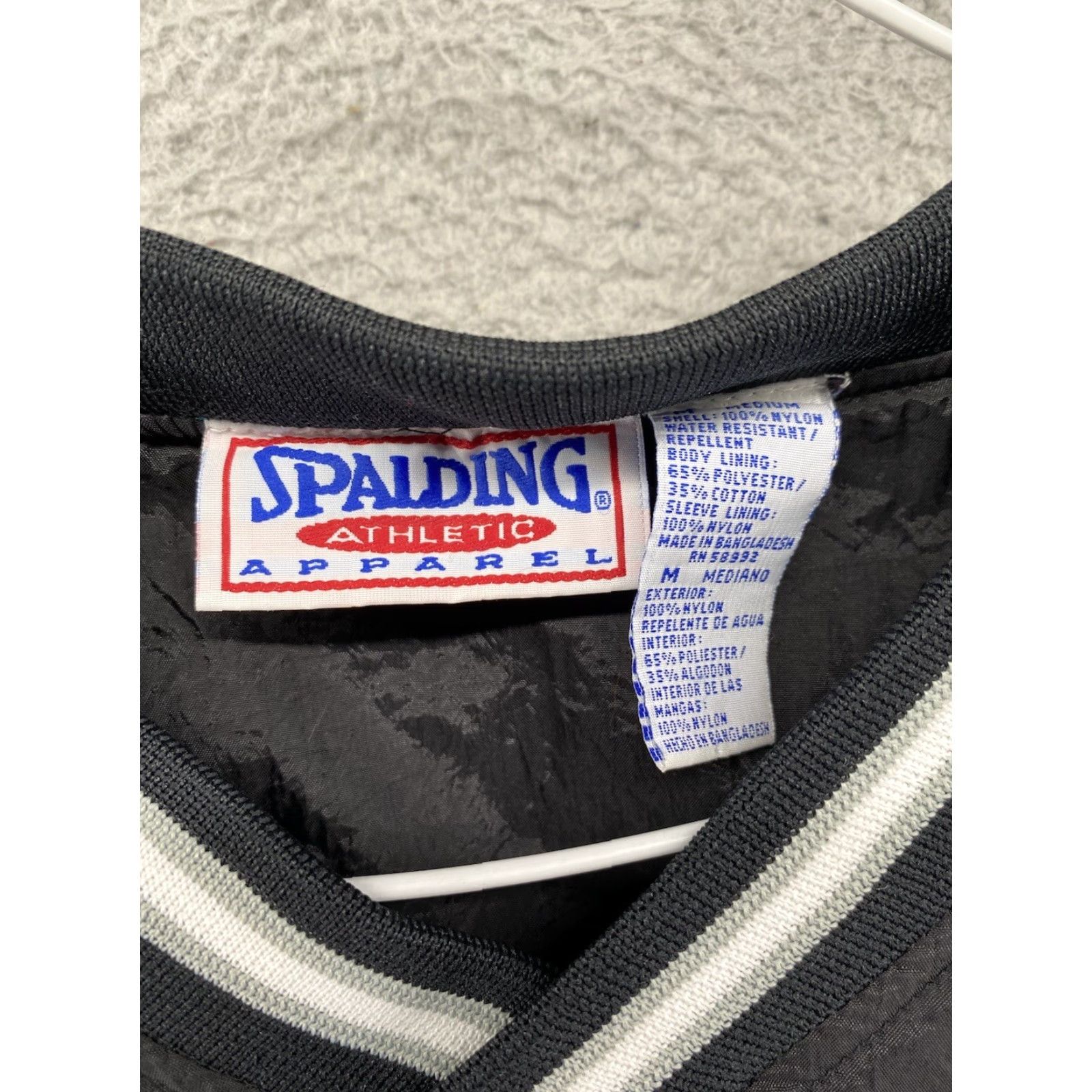 Spalding VINTAGE Spalding Jacket T-Shirt Mens M Black Nylon Shell Wind Breaker 90s Logo Athletic Size US M / EU 48-50 / 2 - 3 Thumbnail